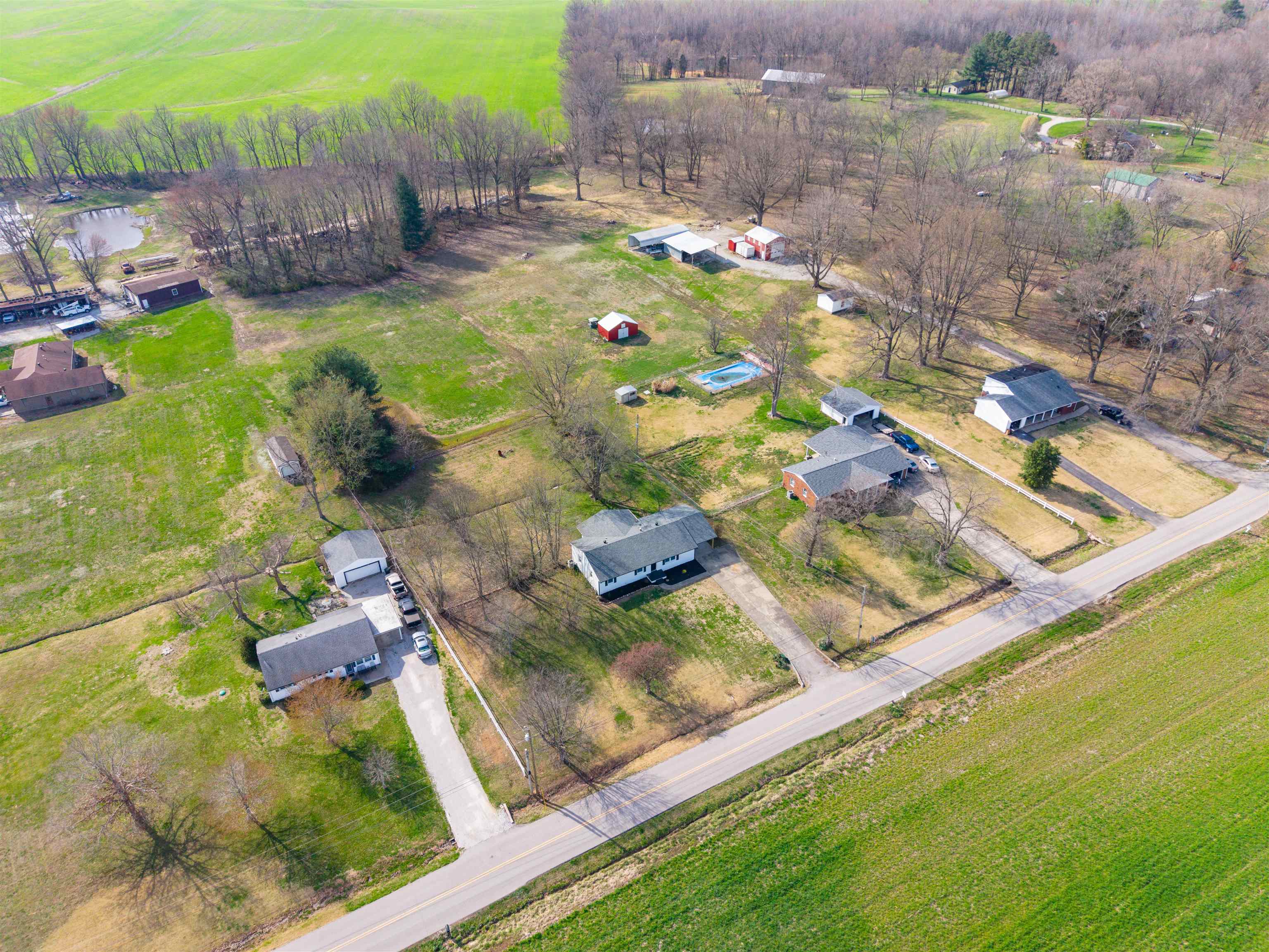 2441 Burton Rd, Utica, Kentucky 42376, 3 Bedrooms Bedrooms, ,2 BathroomsBathrooms,Single Family Residence,For Sale,Burton Rd,94400