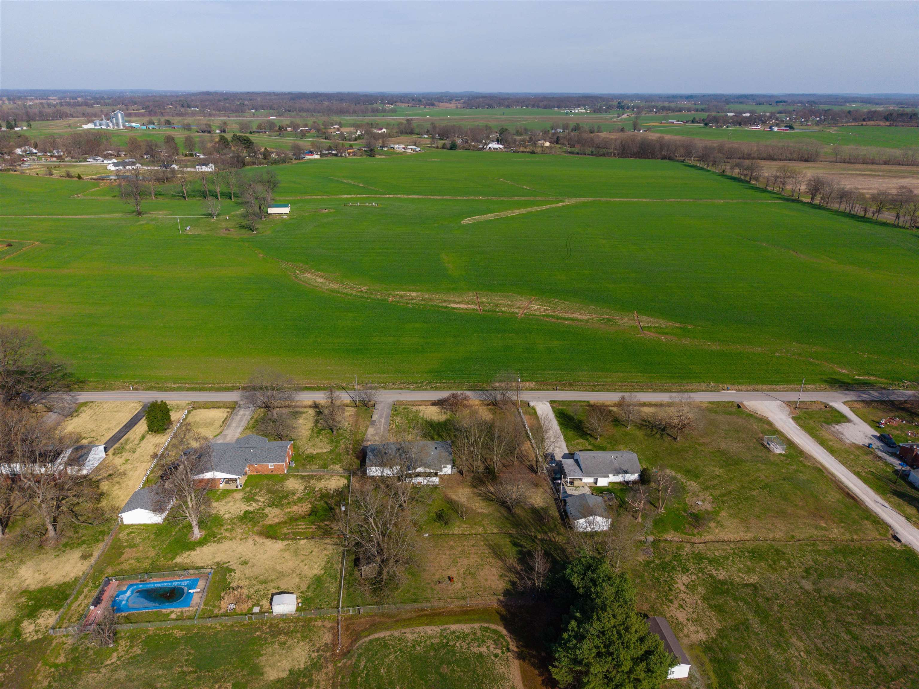 2441 Burton Rd, Utica, Kentucky 42376, 3 Bedrooms Bedrooms, ,2 BathroomsBathrooms,Single Family Residence,For Sale,Burton Rd,94400