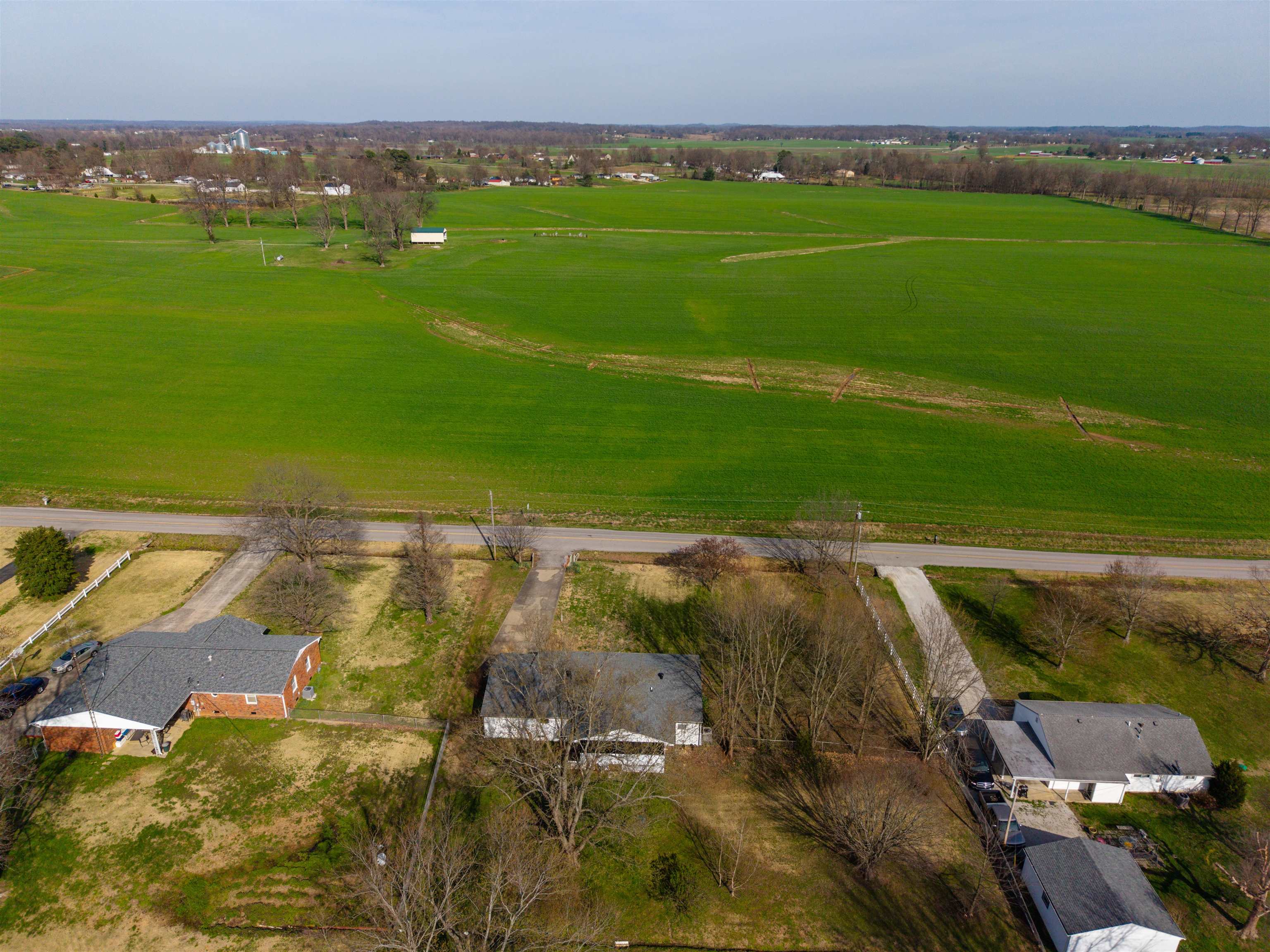 2441 Burton Rd, Utica, Kentucky 42376, 3 Bedrooms Bedrooms, ,2 BathroomsBathrooms,Single Family Residence,For Sale,Burton Rd,94400