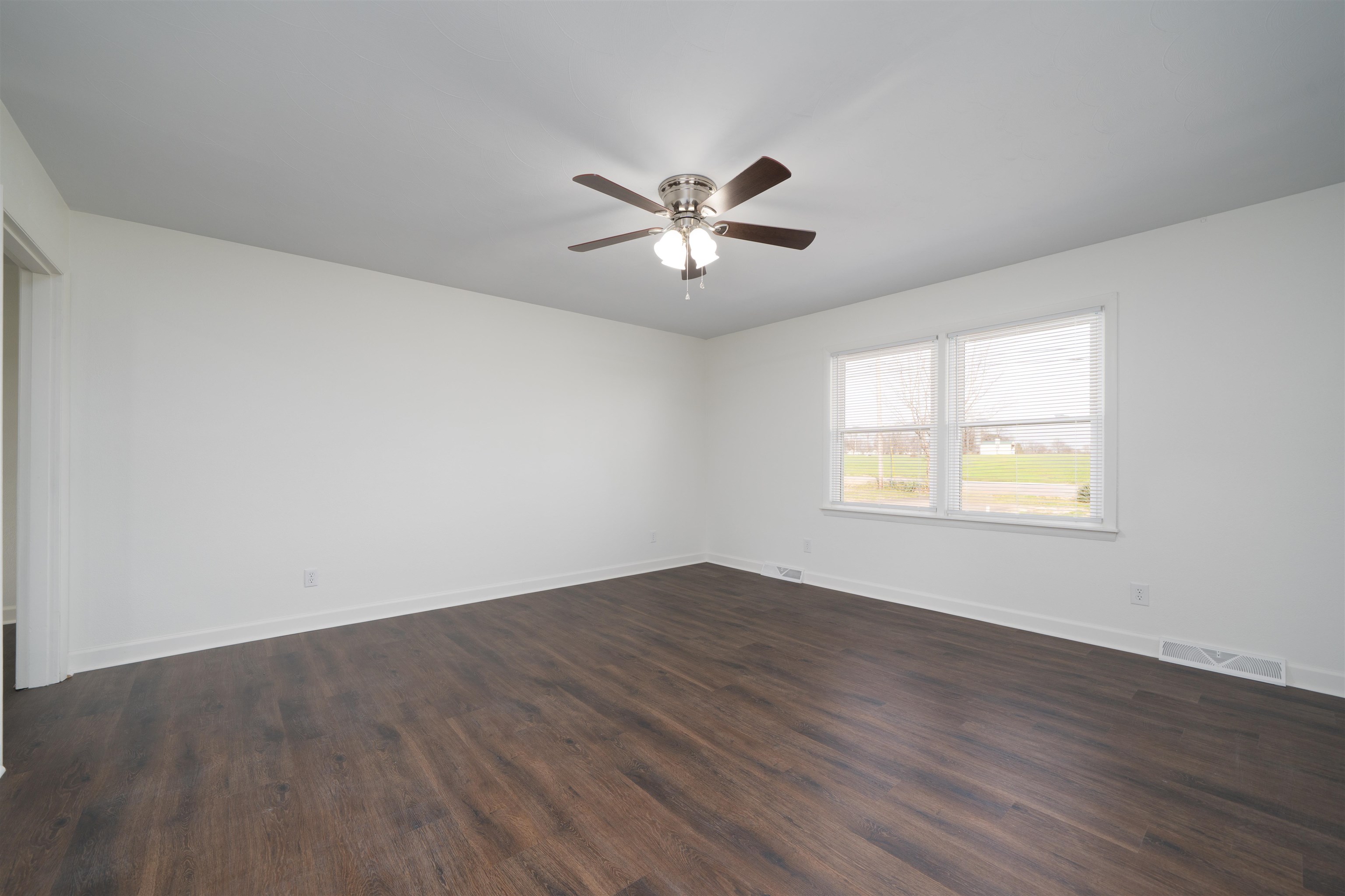 2441 Burton Rd, Utica, Kentucky 42376, 3 Bedrooms Bedrooms, ,2 BathroomsBathrooms,Single Family Residence,For Sale,Burton Rd,94400