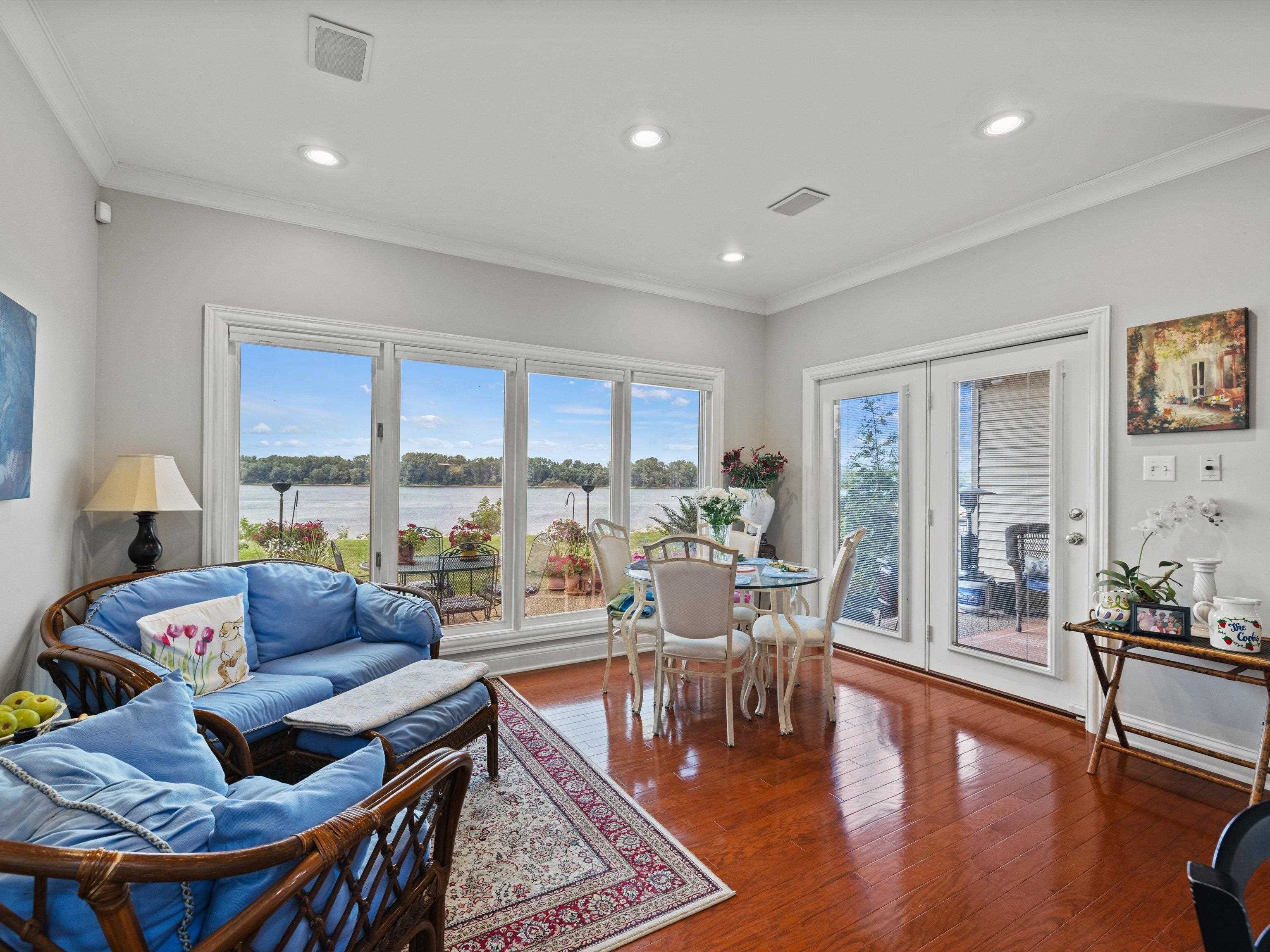 995 First Street, Owensboro, Kentucky 42301, 4 Bedrooms Bedrooms, ,2 BathroomsBathrooms,Single Family Residence,For Sale,First Street,94401