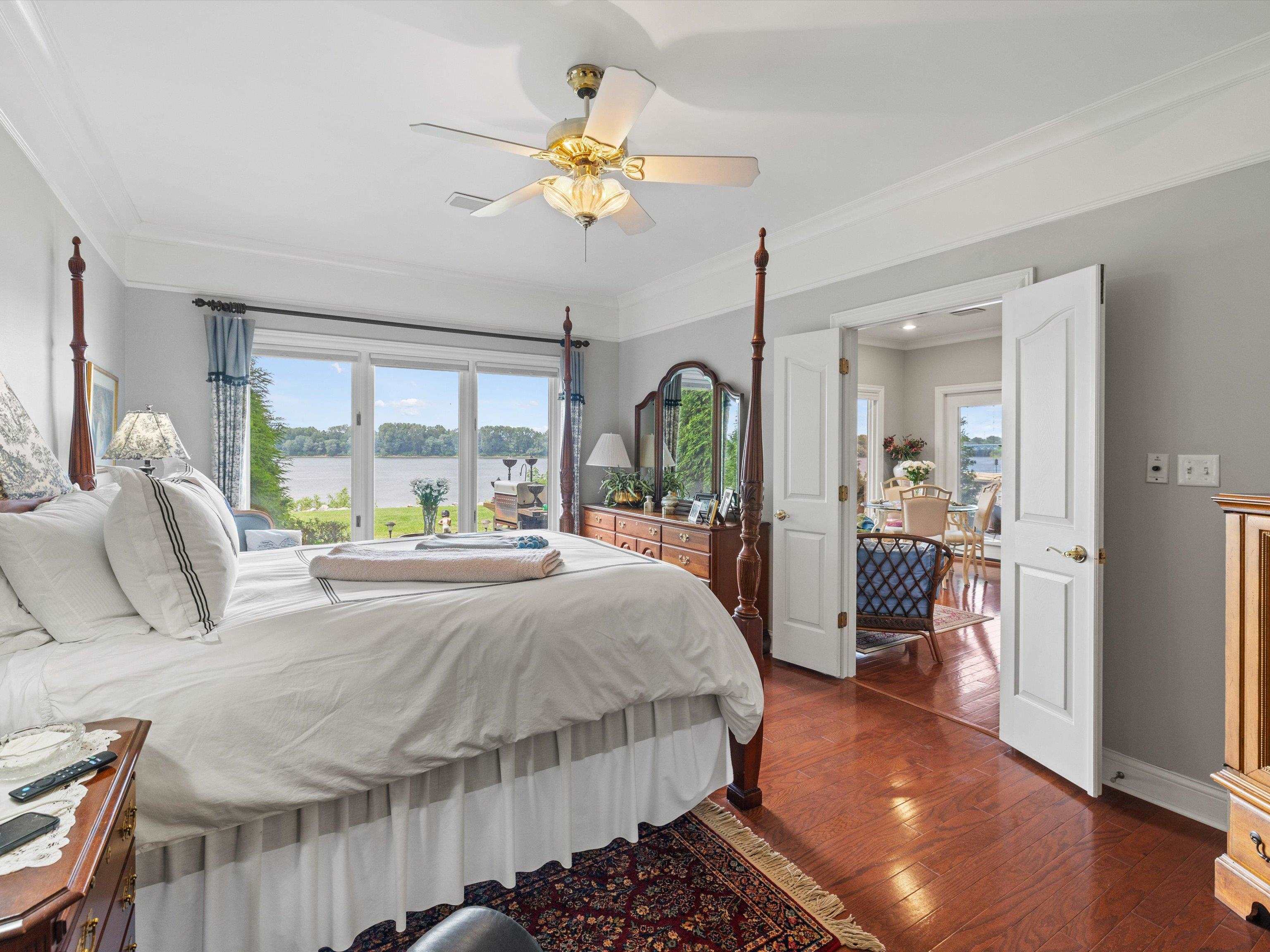 995 First Street, Owensboro, Kentucky 42301, 4 Bedrooms Bedrooms, ,2 BathroomsBathrooms,Single Family Residence,For Sale,First Street,94401