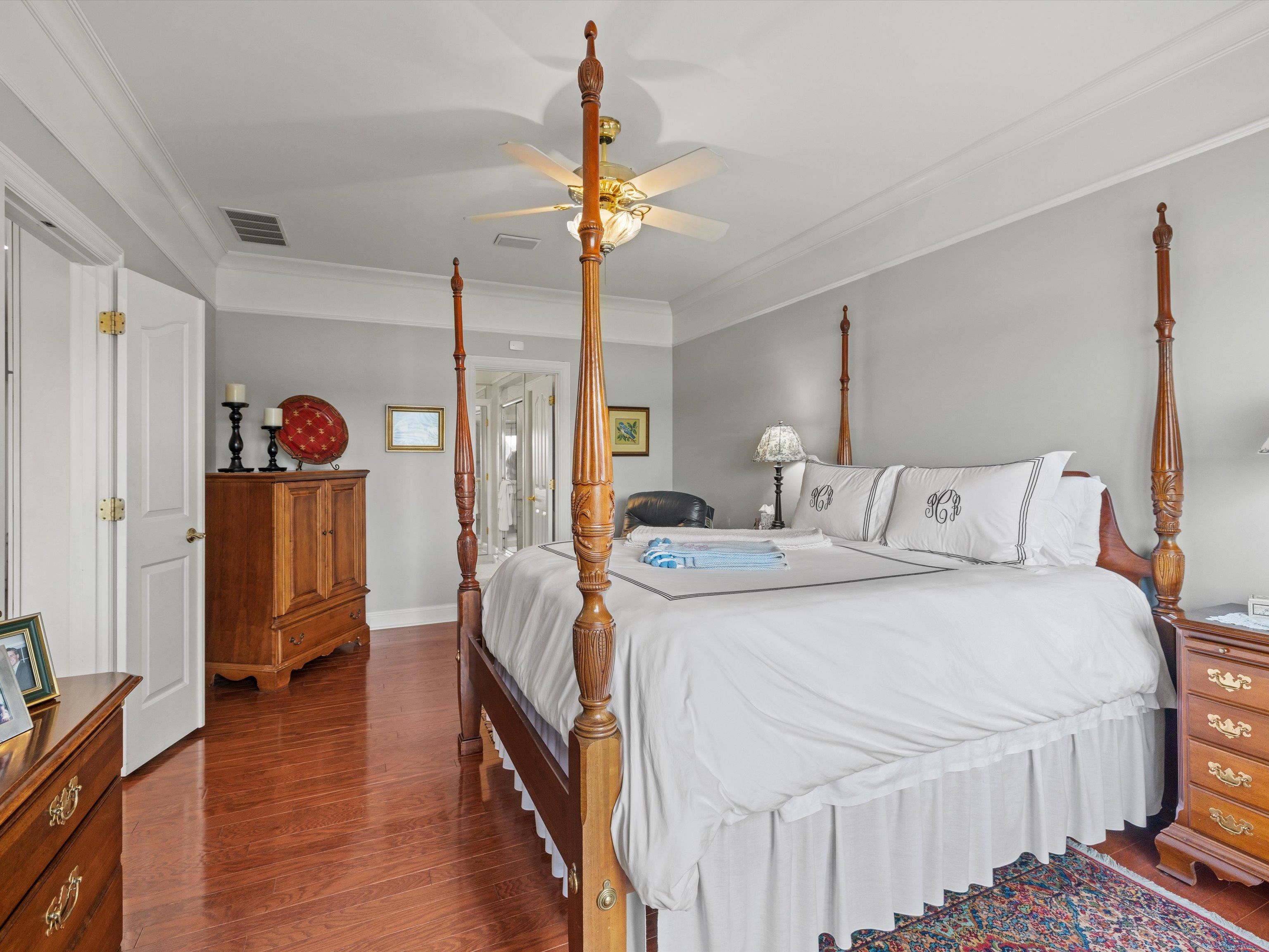 995 First Street, Owensboro, Kentucky 42301, 4 Bedrooms Bedrooms, ,2 BathroomsBathrooms,Single Family Residence,For Sale,First Street,94401