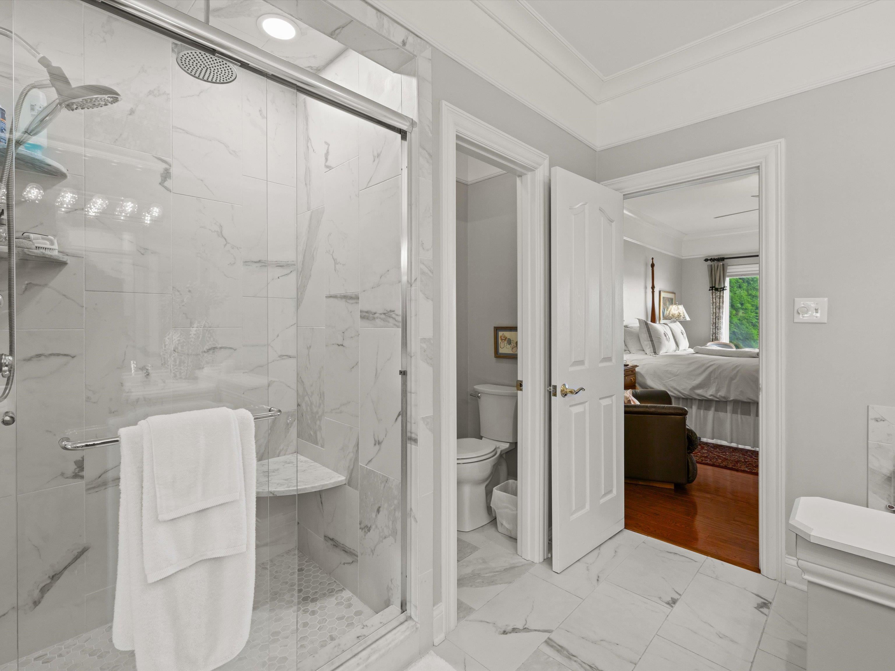 995 First Street, Owensboro, Kentucky 42301, 4 Bedrooms Bedrooms, ,2 BathroomsBathrooms,Single Family Residence,For Sale,First Street,94401