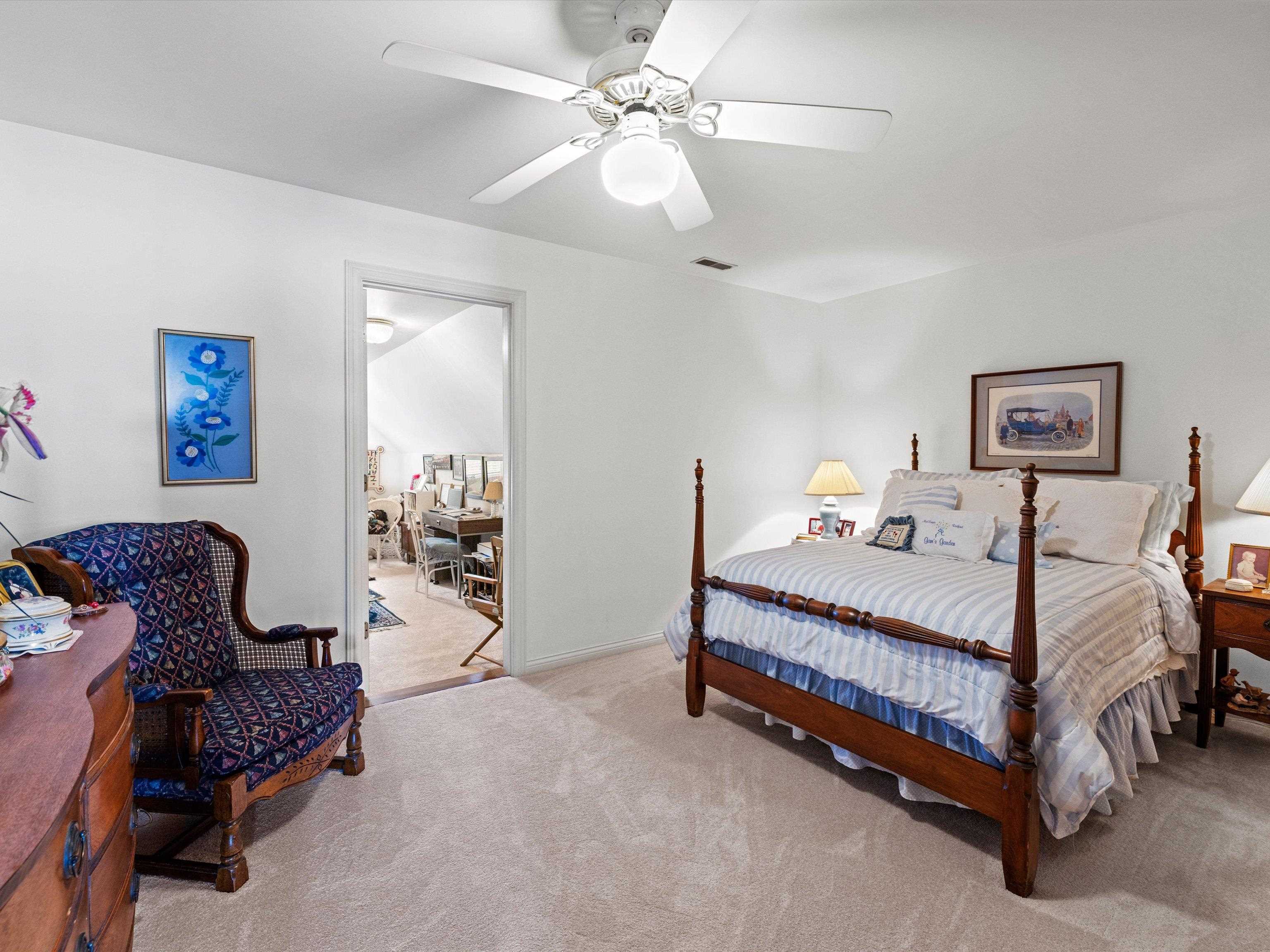 995 First Street, Owensboro, Kentucky 42301, 4 Bedrooms Bedrooms, ,2 BathroomsBathrooms,Single Family Residence,For Sale,First Street,94401