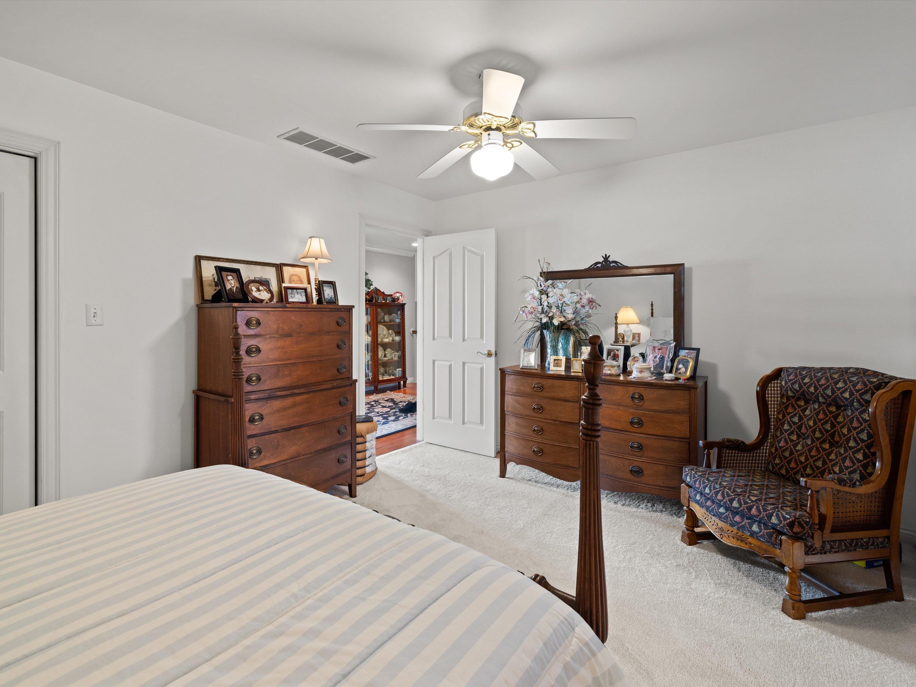 995 First Street, Owensboro, Kentucky 42301, 4 Bedrooms Bedrooms, ,2 BathroomsBathrooms,Single Family Residence,For Sale,First Street,94401