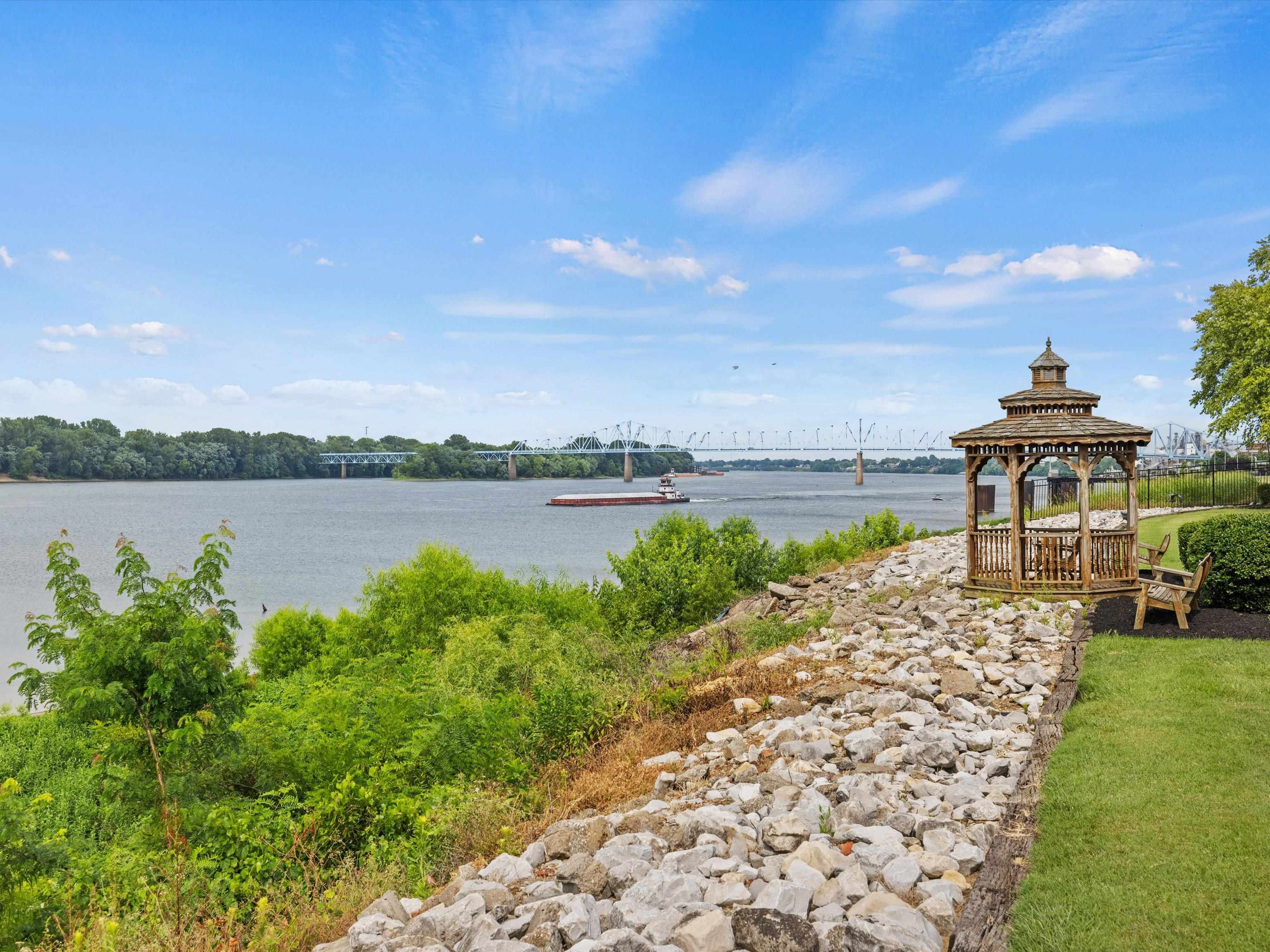 995 First Street, Owensboro, Kentucky 42301, 4 Bedrooms Bedrooms, ,2 BathroomsBathrooms,Single Family Residence,For Sale,First Street,94401