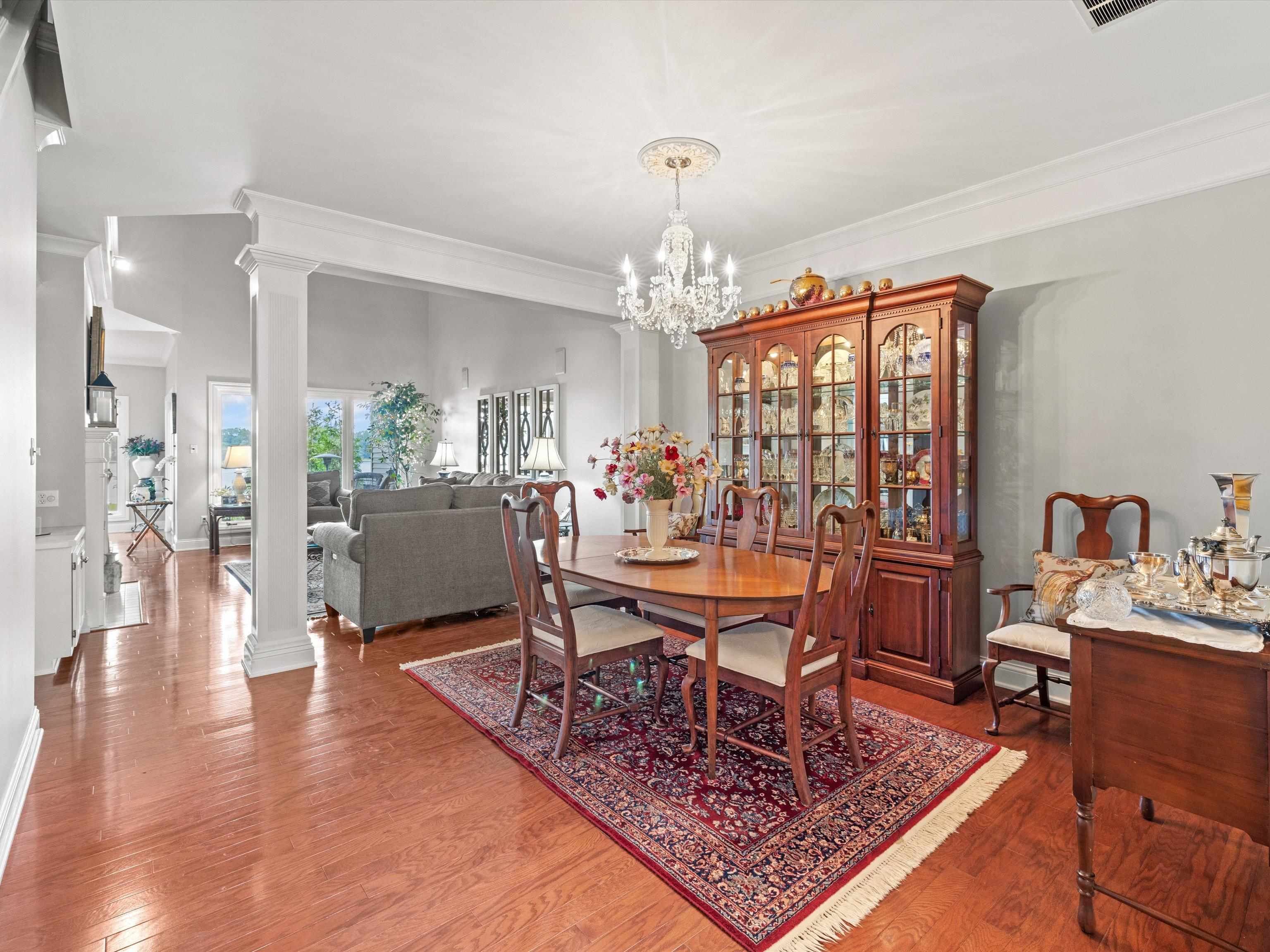 995 First Street, Owensboro, Kentucky 42301, 4 Bedrooms Bedrooms, ,2 BathroomsBathrooms,Single Family Residence,For Sale,First Street,94401