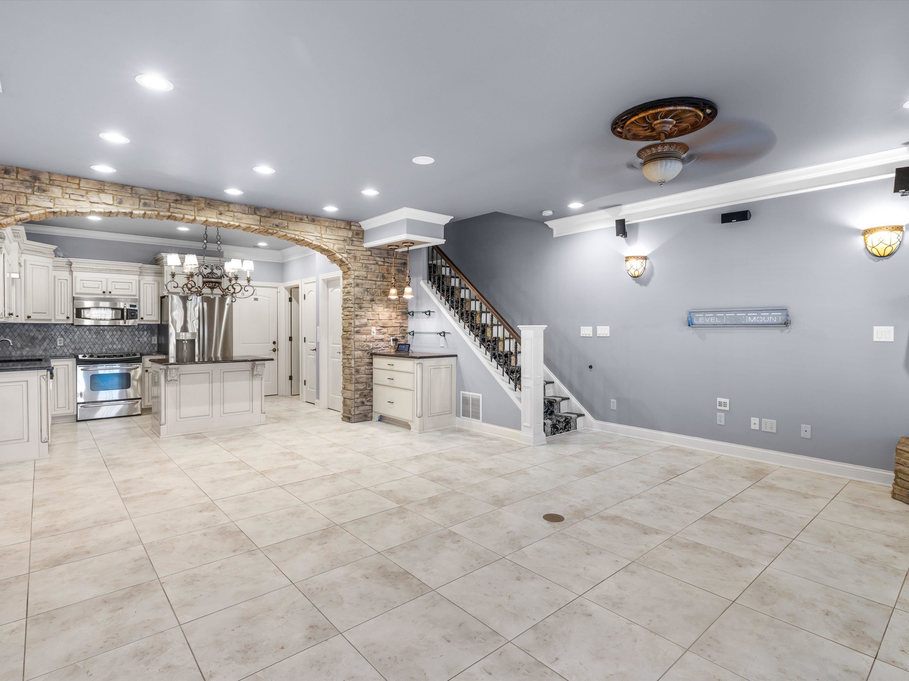 1620 Lock Ave, Owensboro, Kentucky 42301, 2 Bedrooms Bedrooms, ,2 BathroomsBathrooms,Single Family Residence,For Sale,Lock Ave,94402