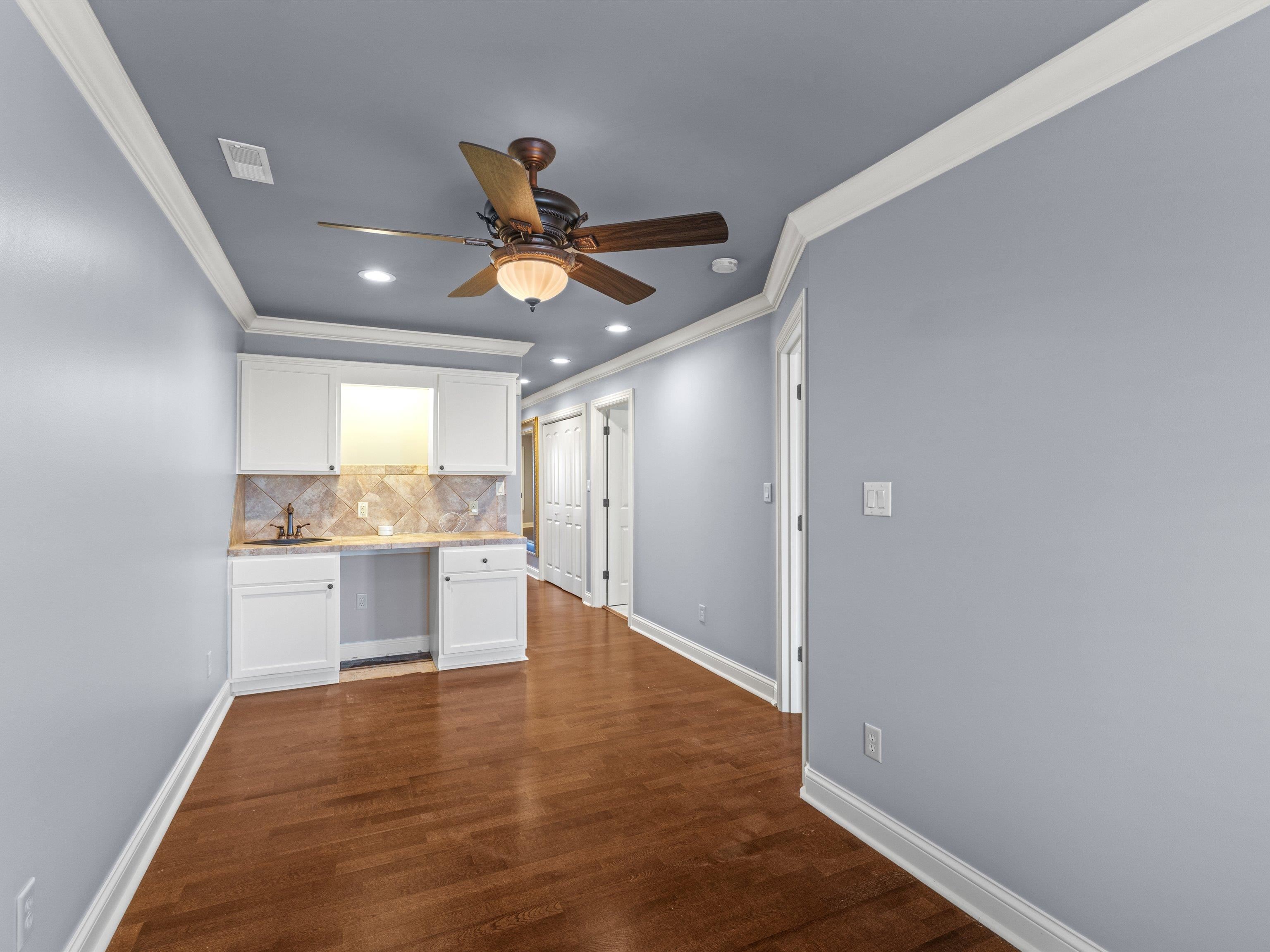 1620 Lock Ave, Owensboro, Kentucky 42301, 2 Bedrooms Bedrooms, ,2 BathroomsBathrooms,Single Family Residence,For Sale,Lock Ave,94402