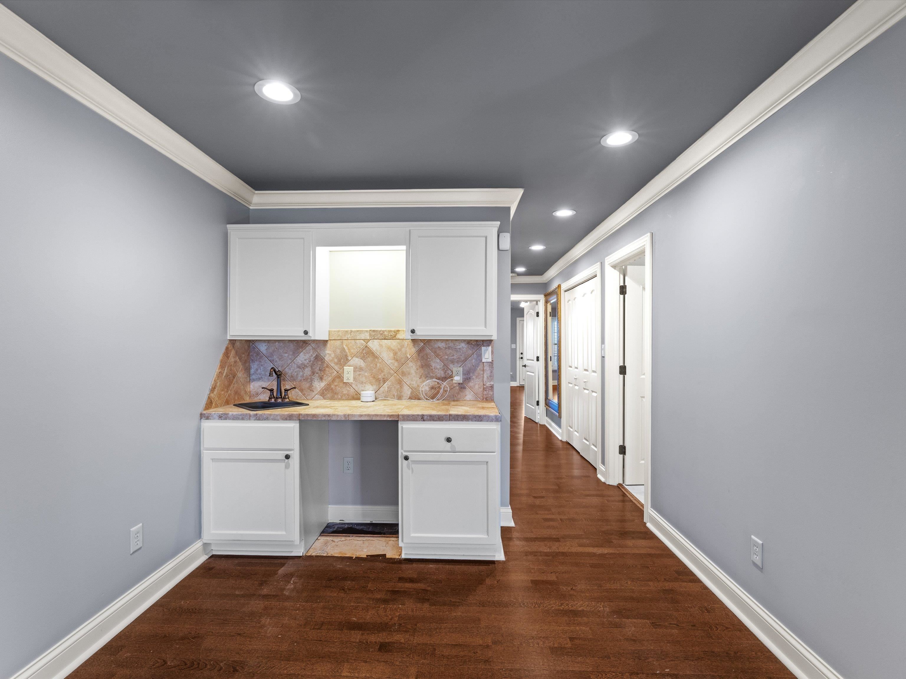 1620 Lock Ave, Owensboro, Kentucky 42301, 2 Bedrooms Bedrooms, ,2 BathroomsBathrooms,Single Family Residence,For Sale,Lock Ave,94402