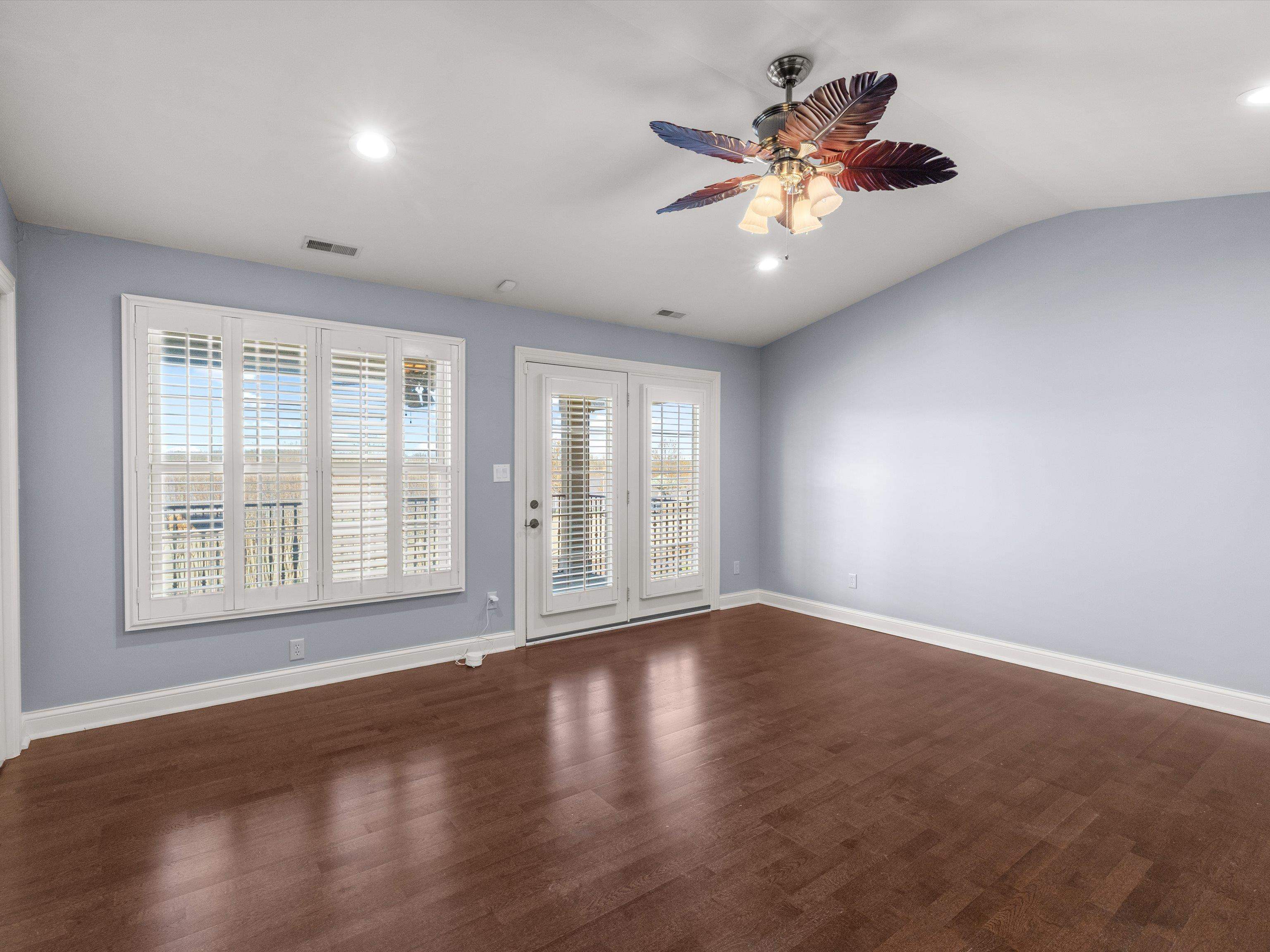 1620 Lock Ave, Owensboro, Kentucky 42301, 2 Bedrooms Bedrooms, ,2 BathroomsBathrooms,Single Family Residence,For Sale,Lock Ave,94402