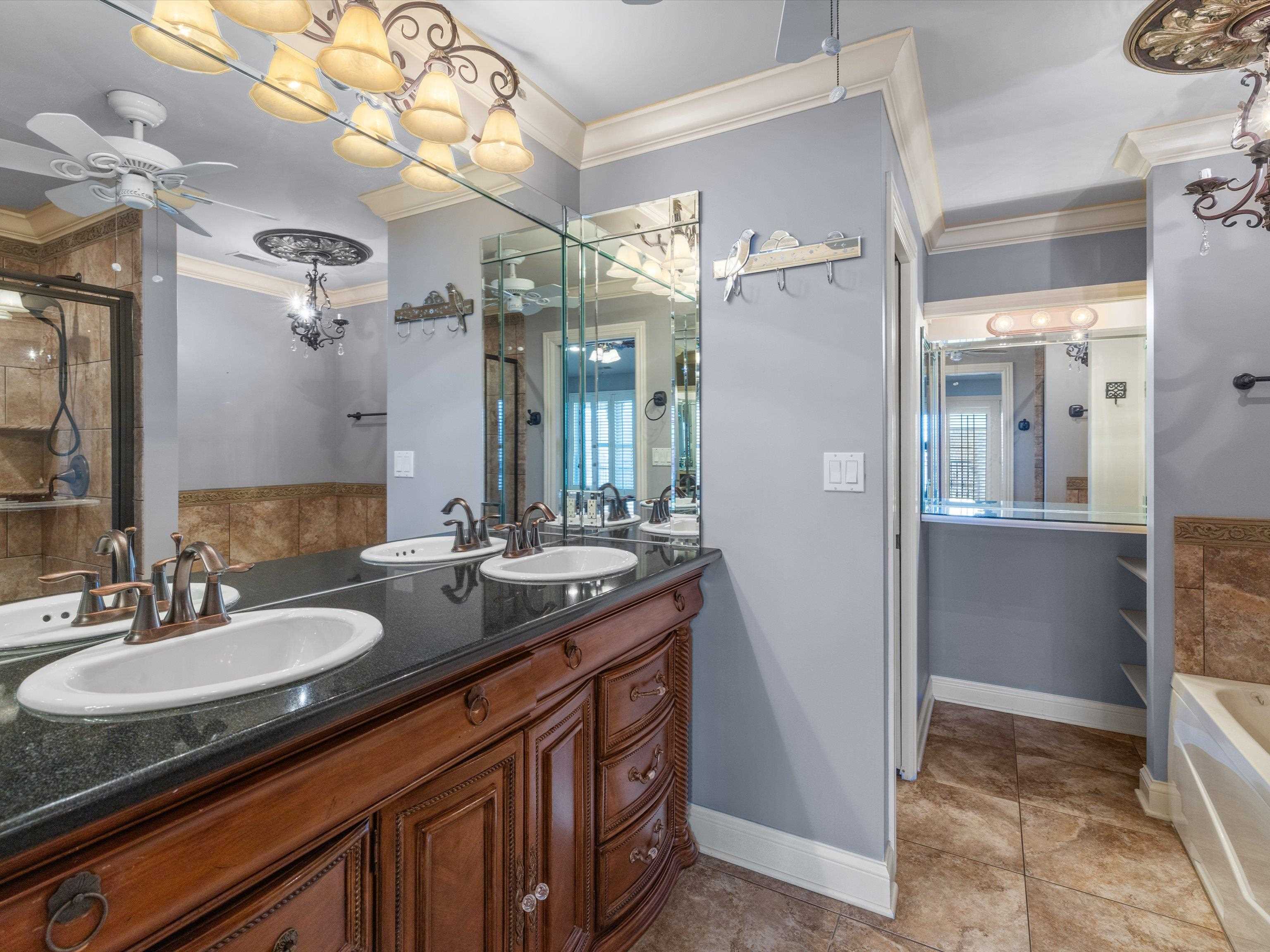 1620 Lock Ave, Owensboro, Kentucky 42301, 2 Bedrooms Bedrooms, ,2 BathroomsBathrooms,Single Family Residence,For Sale,Lock Ave,94402