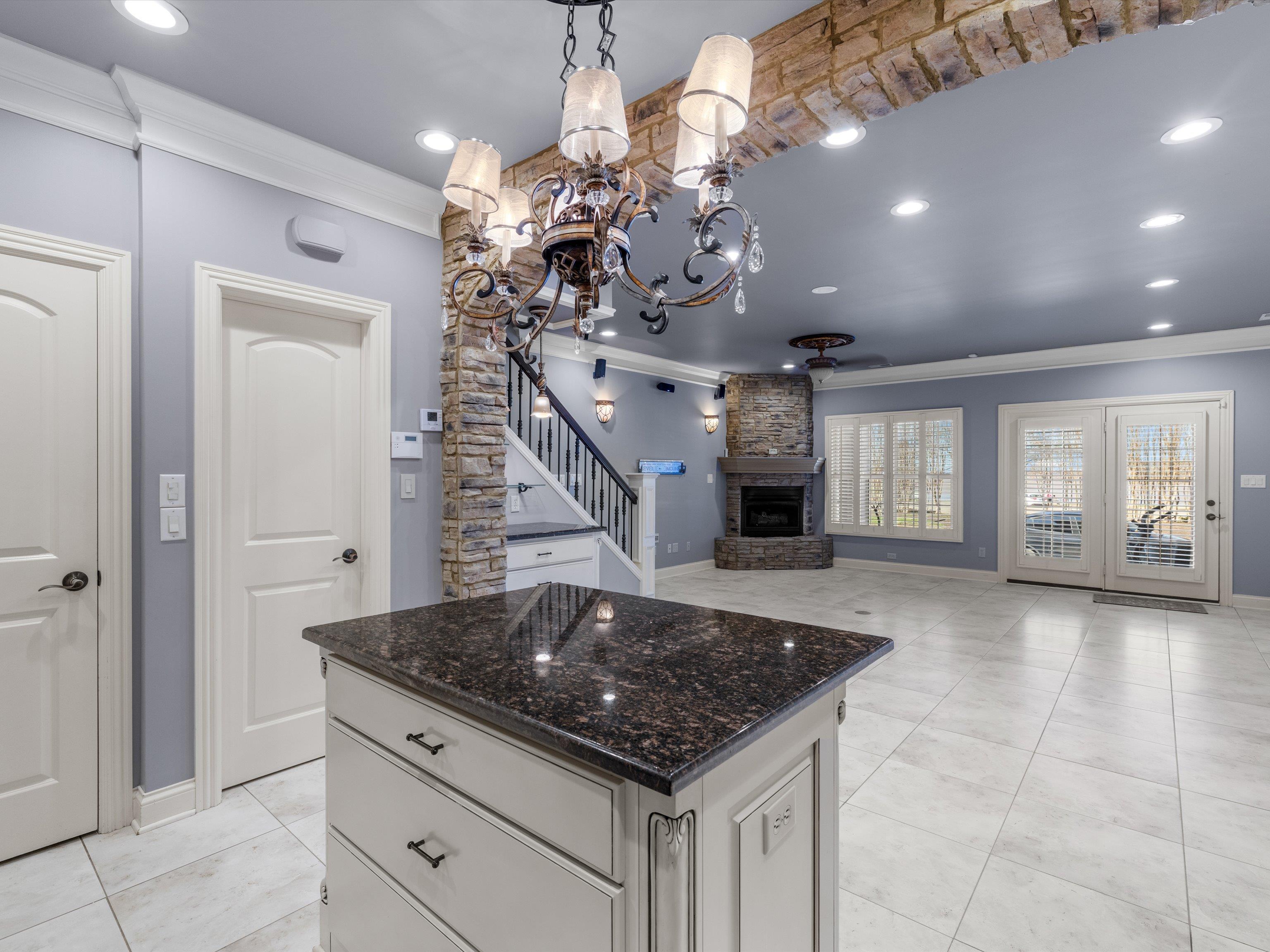 1620 Lock Ave, Owensboro, Kentucky 42301, 2 Bedrooms Bedrooms, ,2 BathroomsBathrooms,Single Family Residence,For Sale,Lock Ave,94402