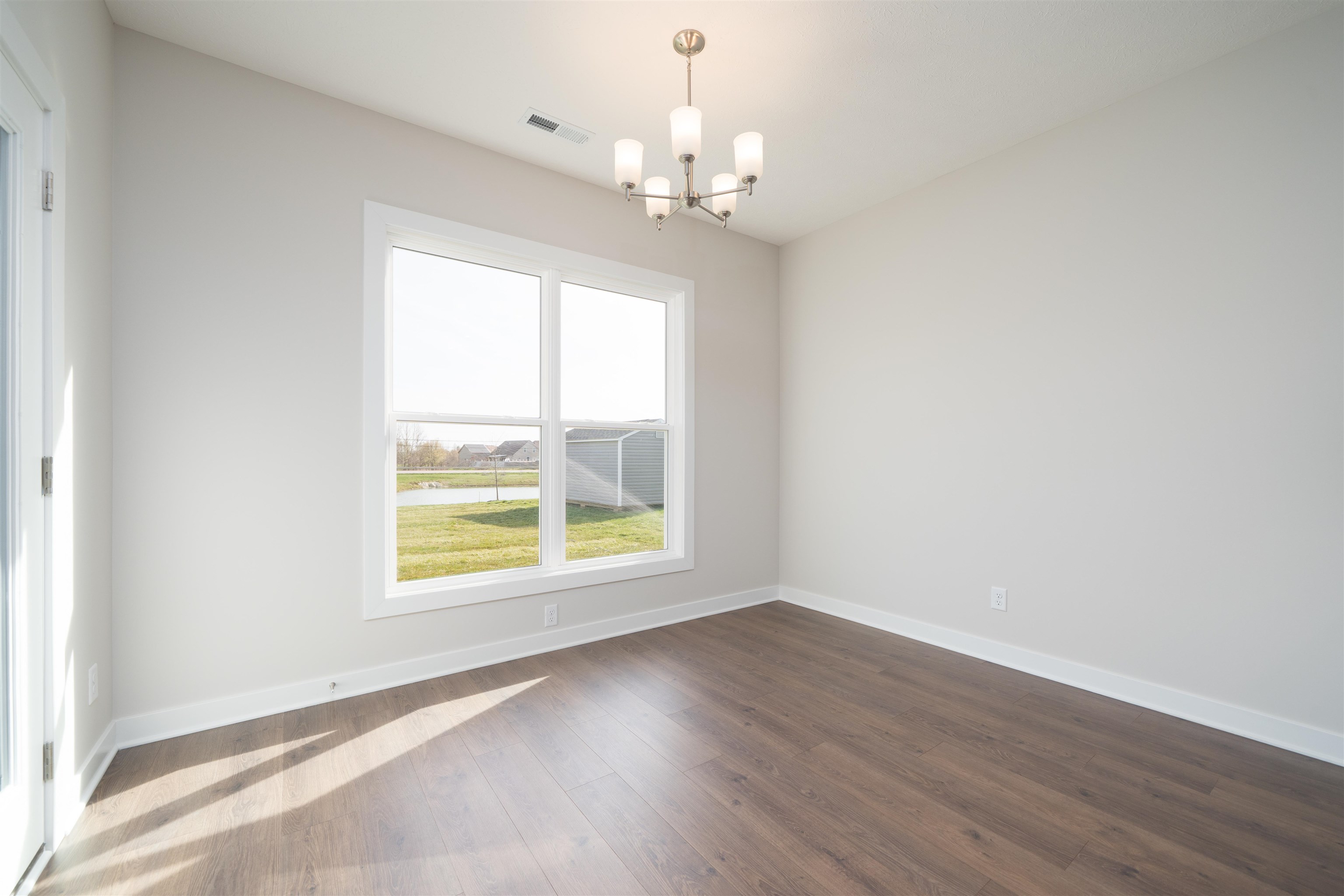 1048 Quartz, Owensboro, Kentucky 42301-8453, 3 Bedrooms Bedrooms, ,2 BathroomsBathrooms,Single Family Residence,For Sale,Quartz,94403