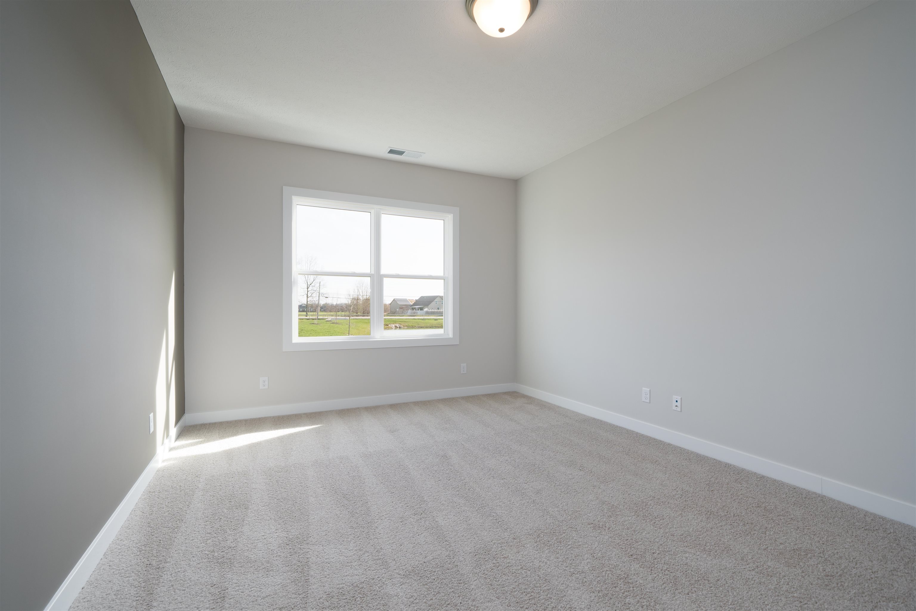 1048 Quartz, Owensboro, Kentucky 42301-8453, 3 Bedrooms Bedrooms, ,2 BathroomsBathrooms,Single Family Residence,For Sale,Quartz,94403