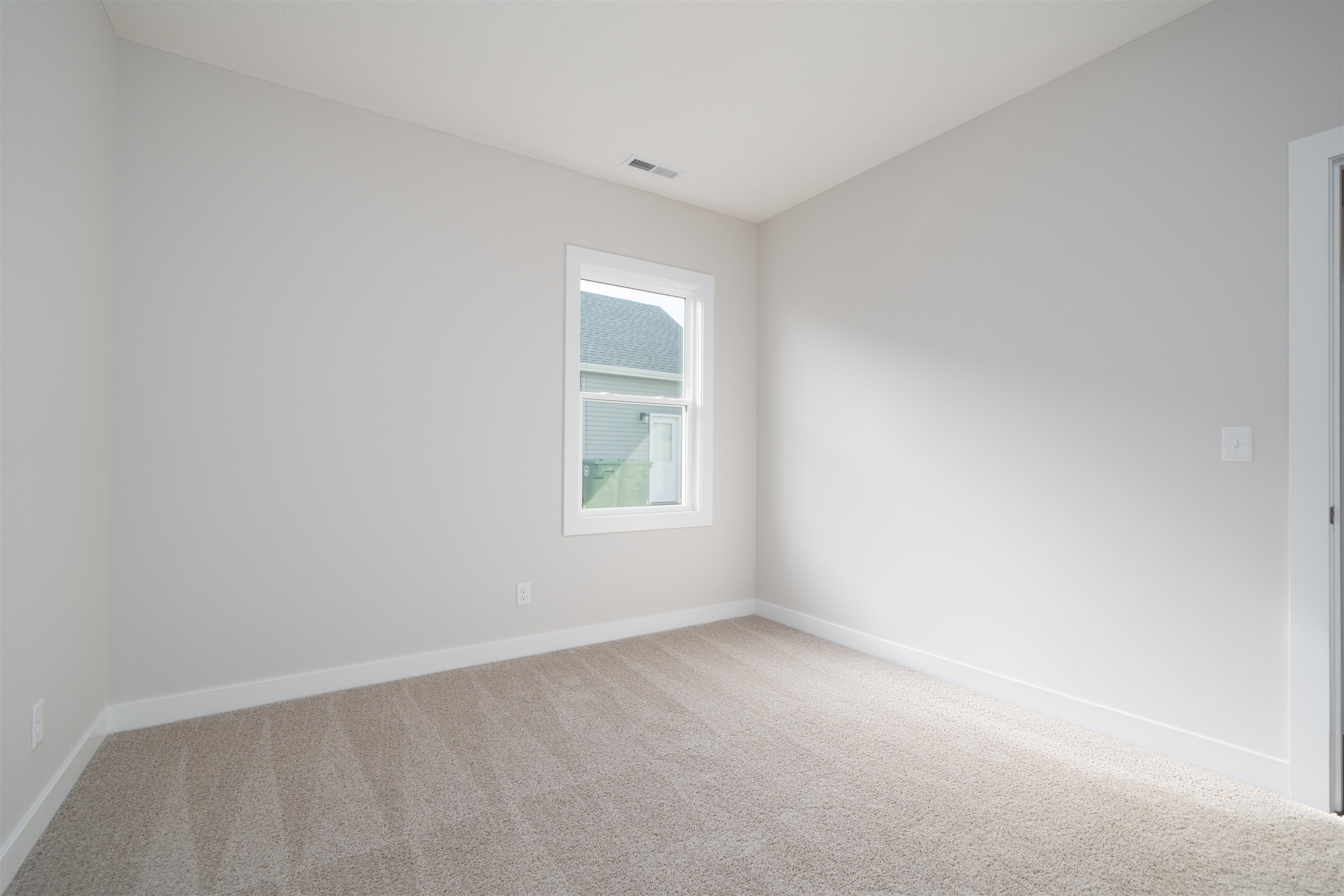 1048 Quartz, Owensboro, Kentucky 42301-8453, 3 Bedrooms Bedrooms, ,2 BathroomsBathrooms,Single Family Residence,For Sale,Quartz,94403