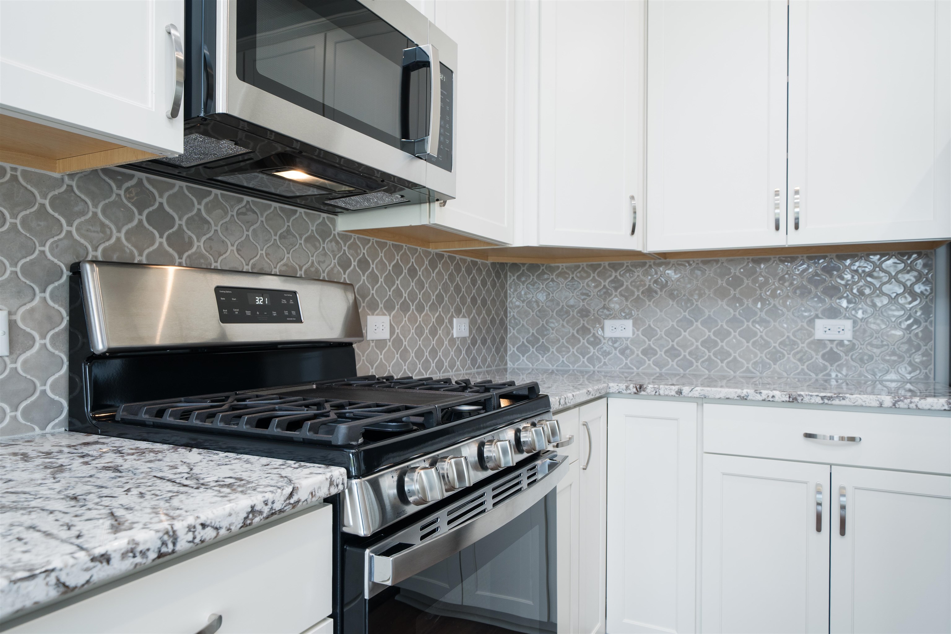 1048 Quartz, Owensboro, Kentucky 42301-8453, 3 Bedrooms Bedrooms, ,2 BathroomsBathrooms,Single Family Residence,For Sale,Quartz,94403