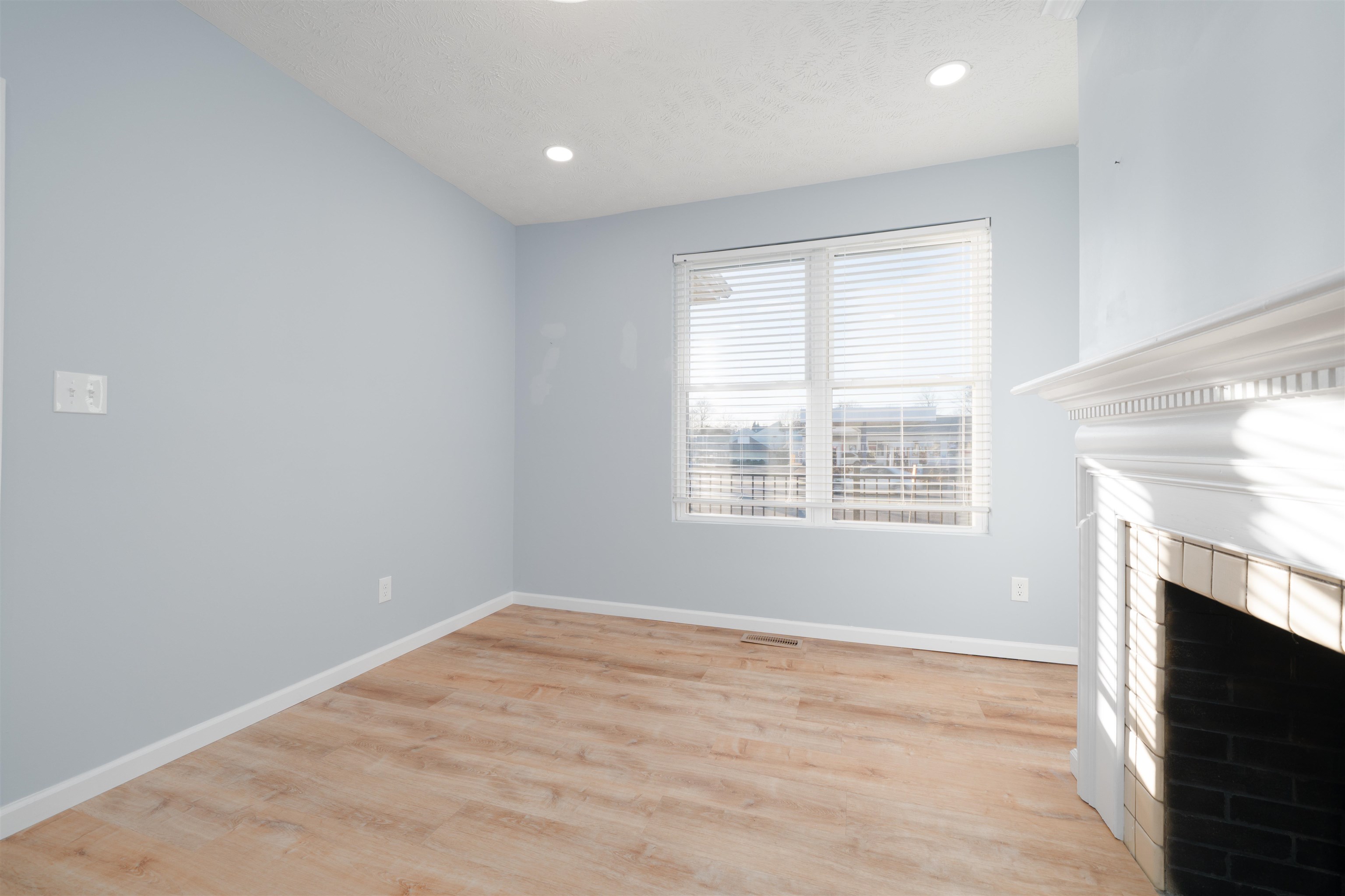 2219 Frederica St, Owensboro, Kentucky 42301, ,Office,For Sale,Frederica St,94405