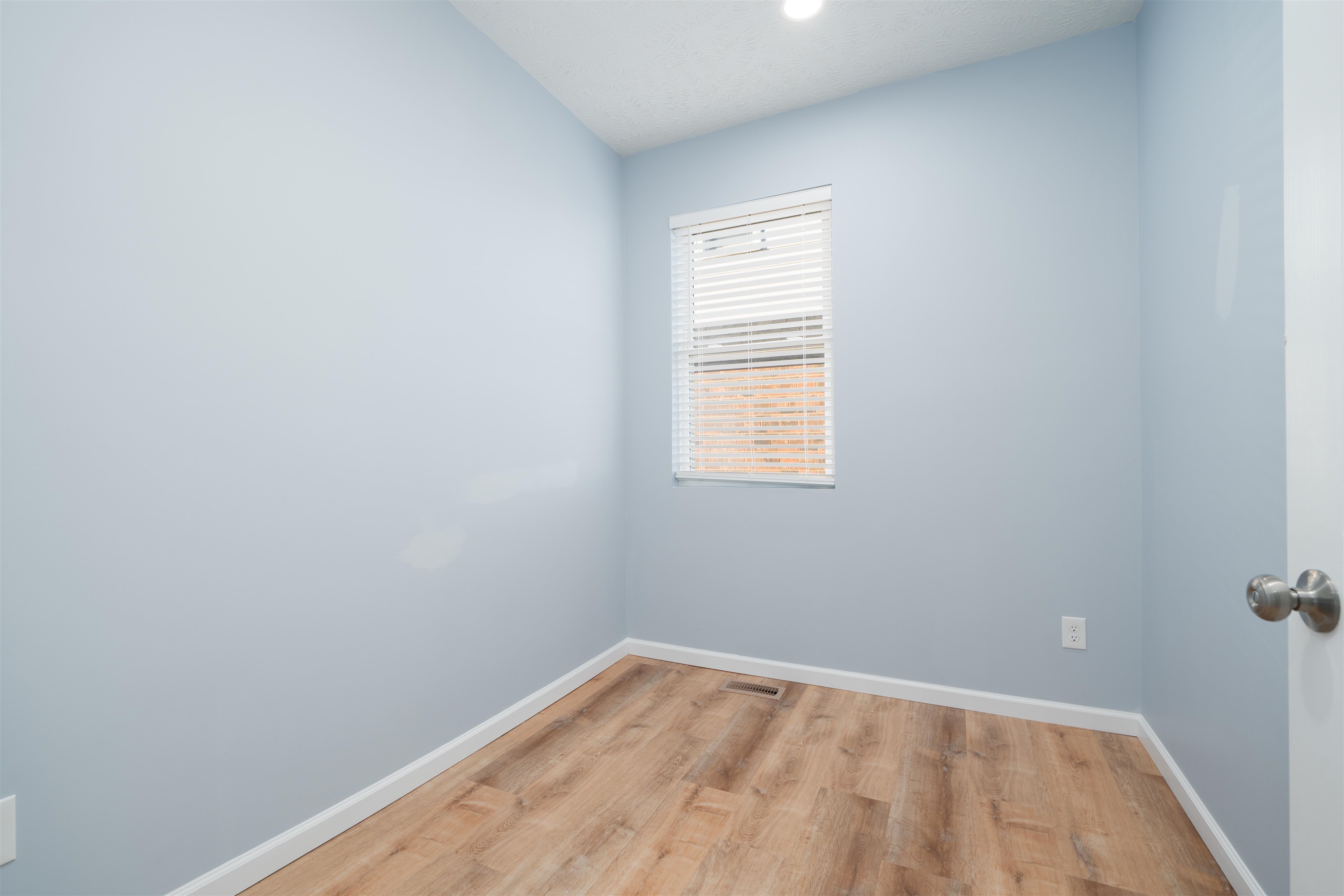 2219 Frederica St, Owensboro, Kentucky 42301, ,Office,For Sale,Frederica St,94405