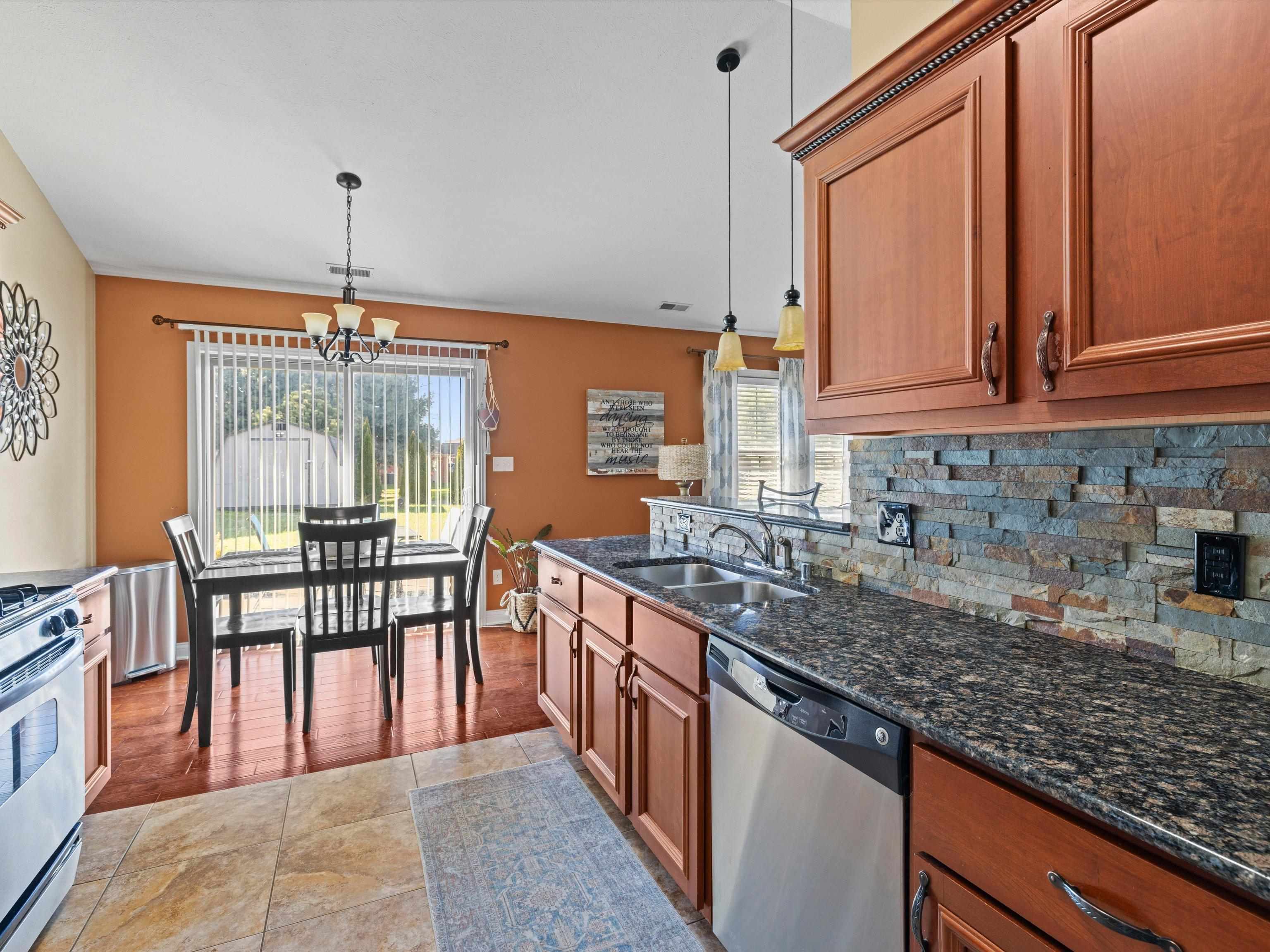 5370 Willow Brook Loop, Owensboro, Kentucky 42301, 4 Bedrooms Bedrooms, ,2 BathroomsBathrooms,Single Family Residence,For Sale,Willow Brook Loop,94407