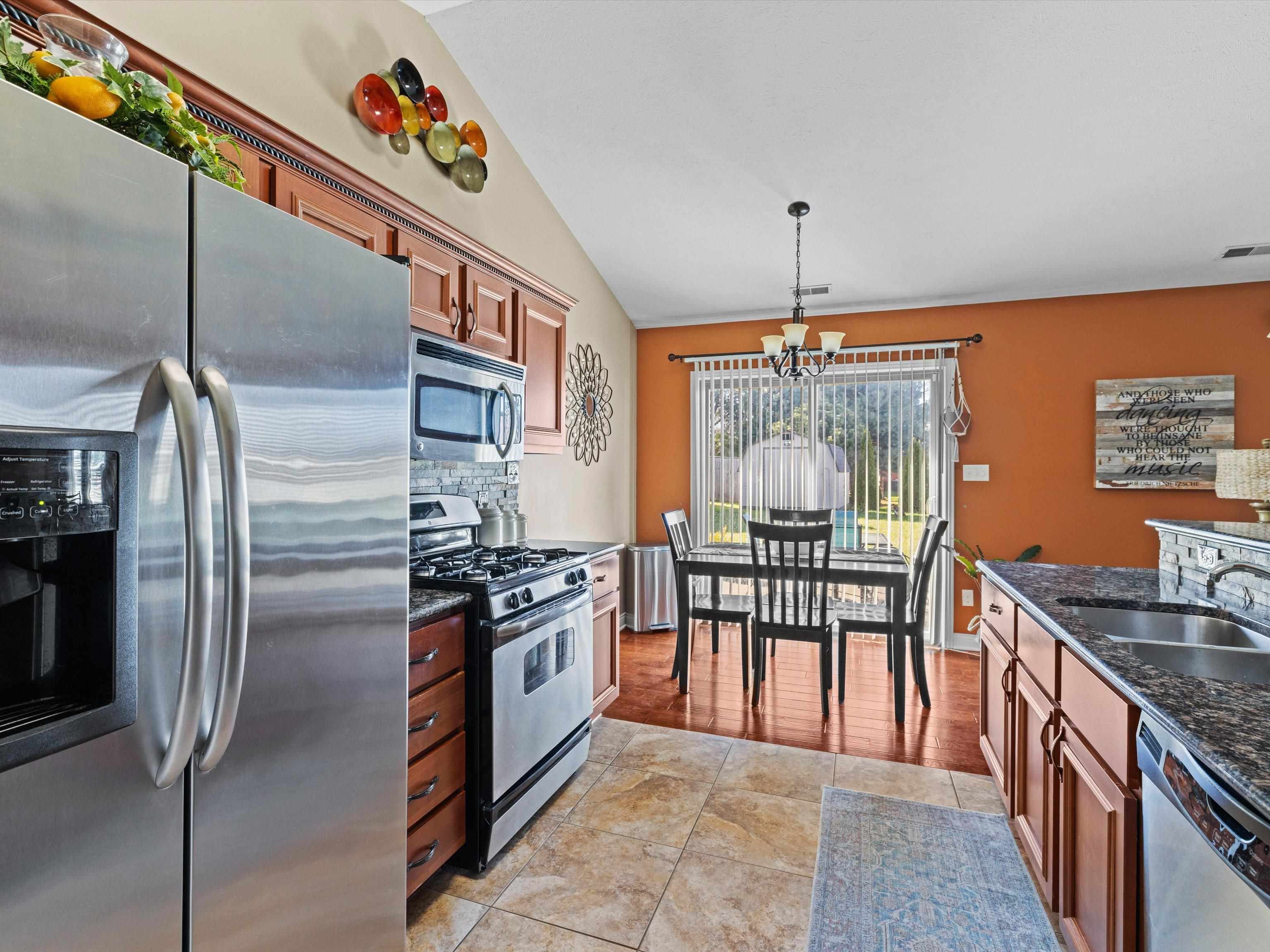 5370 Willow Brook Loop, Owensboro, Kentucky 42301, 4 Bedrooms Bedrooms, ,2 BathroomsBathrooms,Single Family Residence,For Sale,Willow Brook Loop,94407