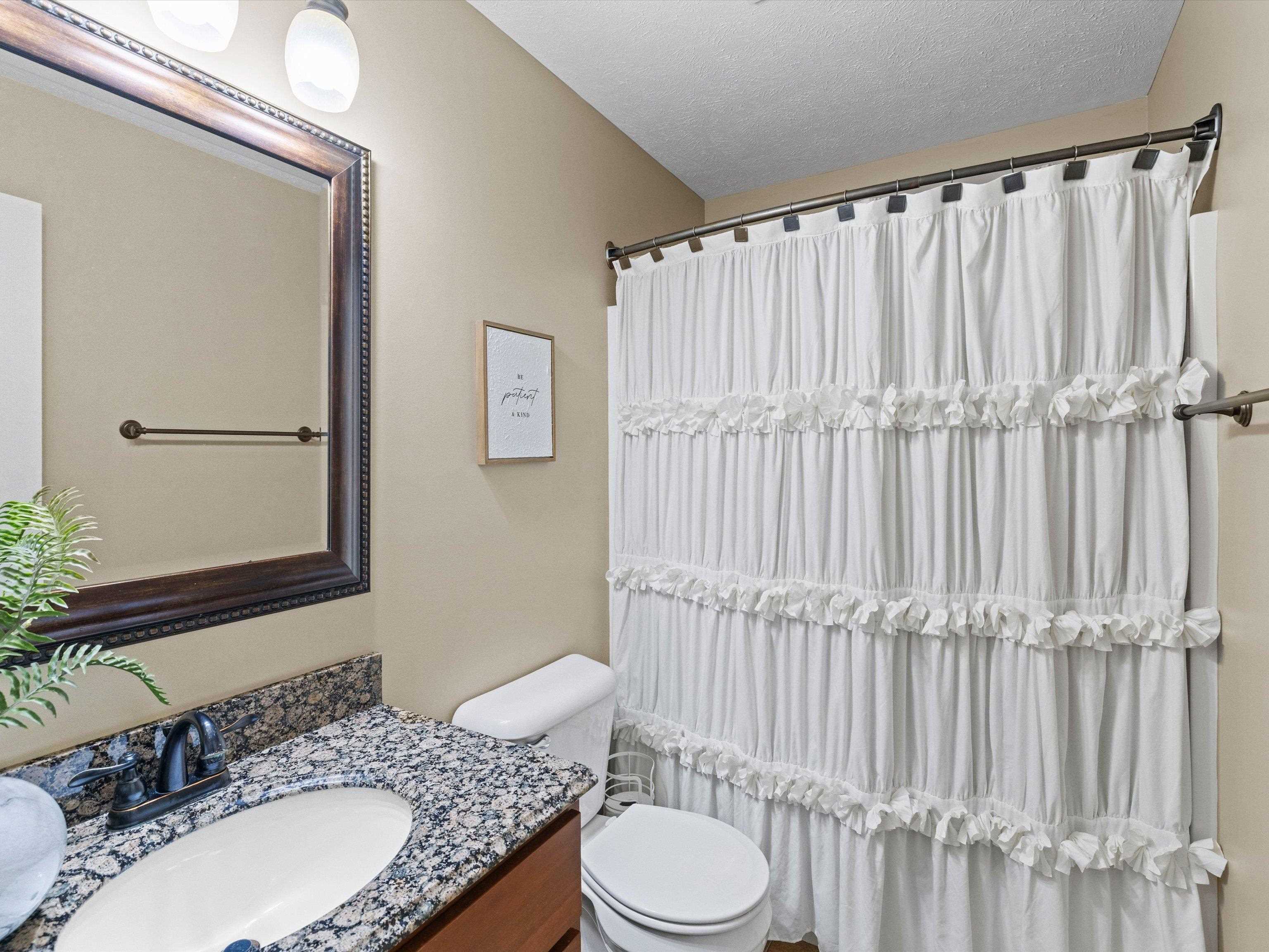 5370 Willow Brook Loop, Owensboro, Kentucky 42301, 4 Bedrooms Bedrooms, ,2 BathroomsBathrooms,Single Family Residence,For Sale,Willow Brook Loop,94407