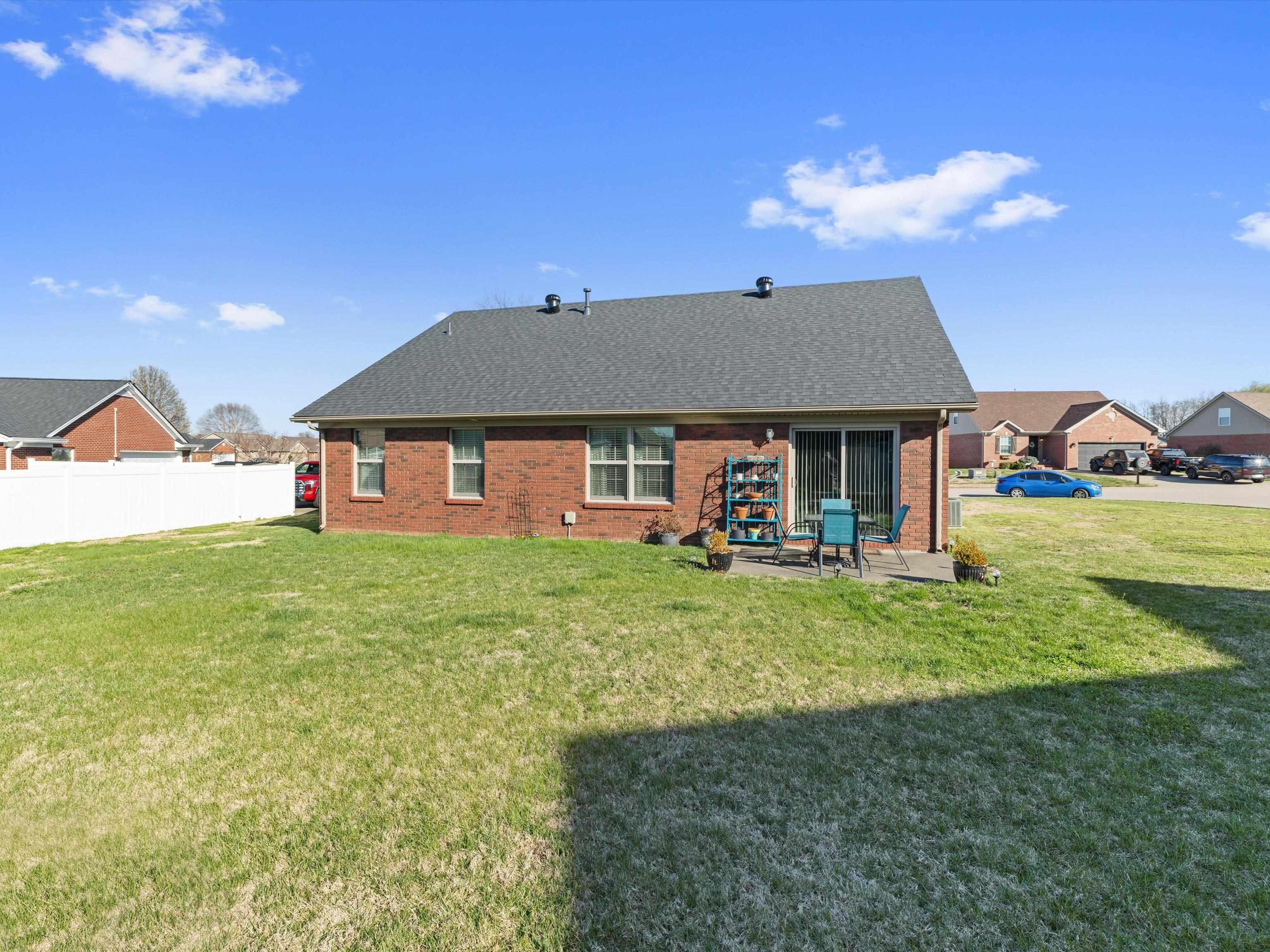 5370 Willow Brook Loop, Owensboro, Kentucky 42301, 4 Bedrooms Bedrooms, ,2 BathroomsBathrooms,Single Family Residence,For Sale,Willow Brook Loop,94407