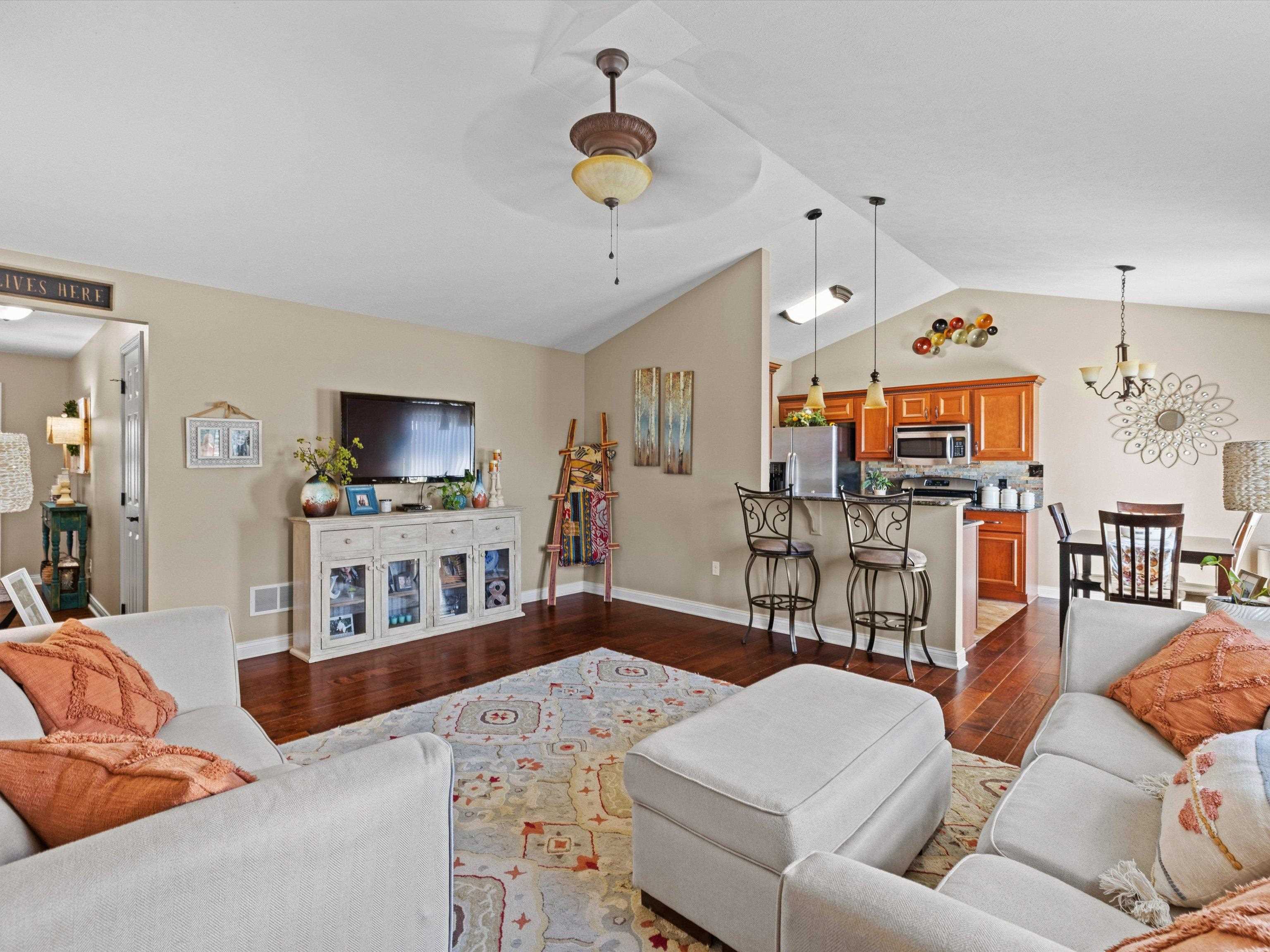 5370 Willow Brook Loop, Owensboro, Kentucky 42301, 4 Bedrooms Bedrooms, ,2 BathroomsBathrooms,Single Family Residence,For Sale,Willow Brook Loop,94407