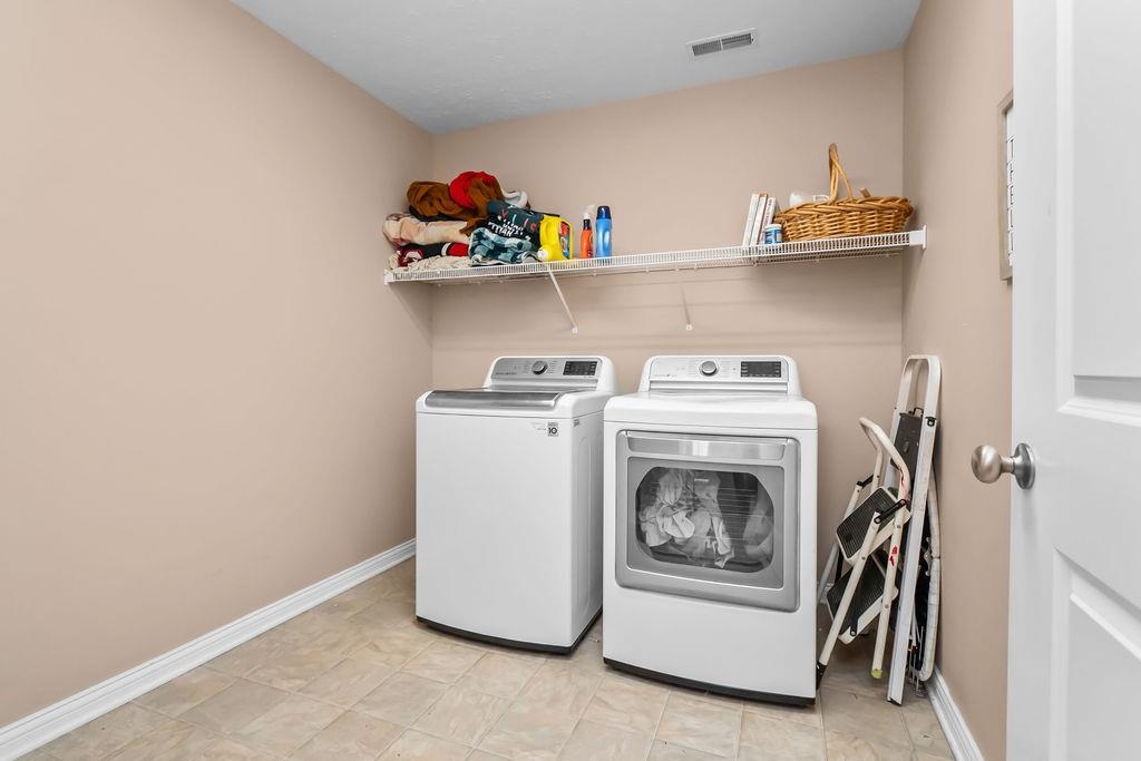 2522 Palomino Place, Owensboro, Kentucky 42301, 4 Bedrooms Bedrooms, ,2 BathroomsBathrooms,Single Family Residence,For Sale,Palomino Place,94408