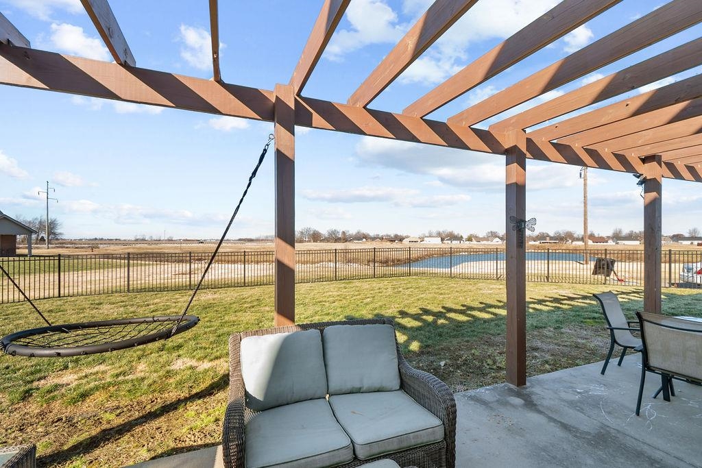 2522 Palomino Place, Owensboro, Kentucky 42301, 4 Bedrooms Bedrooms, ,2 BathroomsBathrooms,Single Family Residence,For Sale,Palomino Place,94408