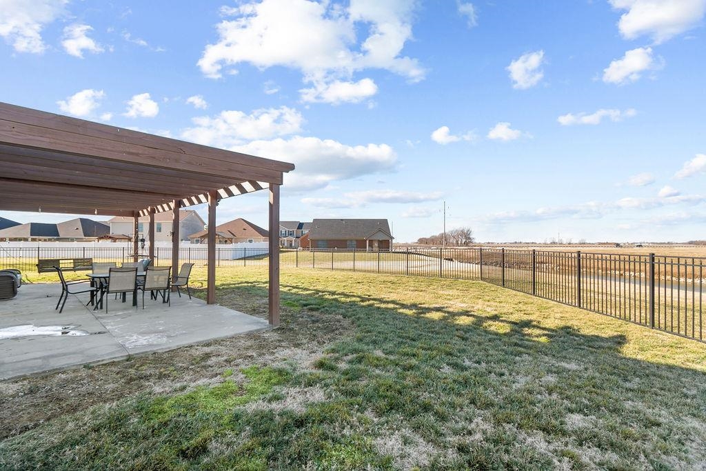 2522 Palomino Place, Owensboro, Kentucky 42301, 4 Bedrooms Bedrooms, ,2 BathroomsBathrooms,Single Family Residence,For Sale,Palomino Place,94408