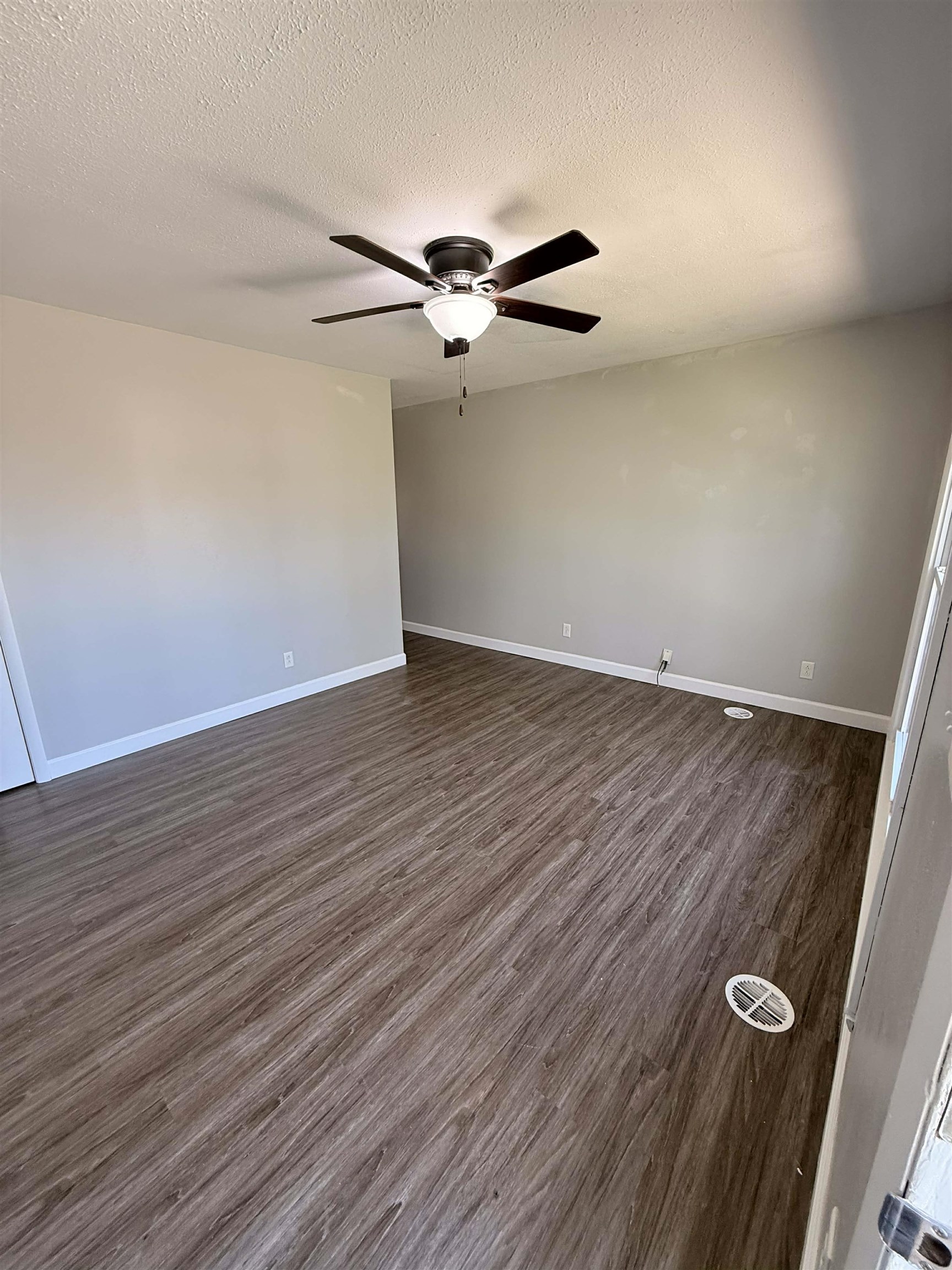 1236 Gilbert Lane, Owensboro, Kentucky 42303-1354, 3 Bedrooms Bedrooms, ,1 BathroomBathrooms,Single Family Residence,For Sale,Gilbert Lane,94409