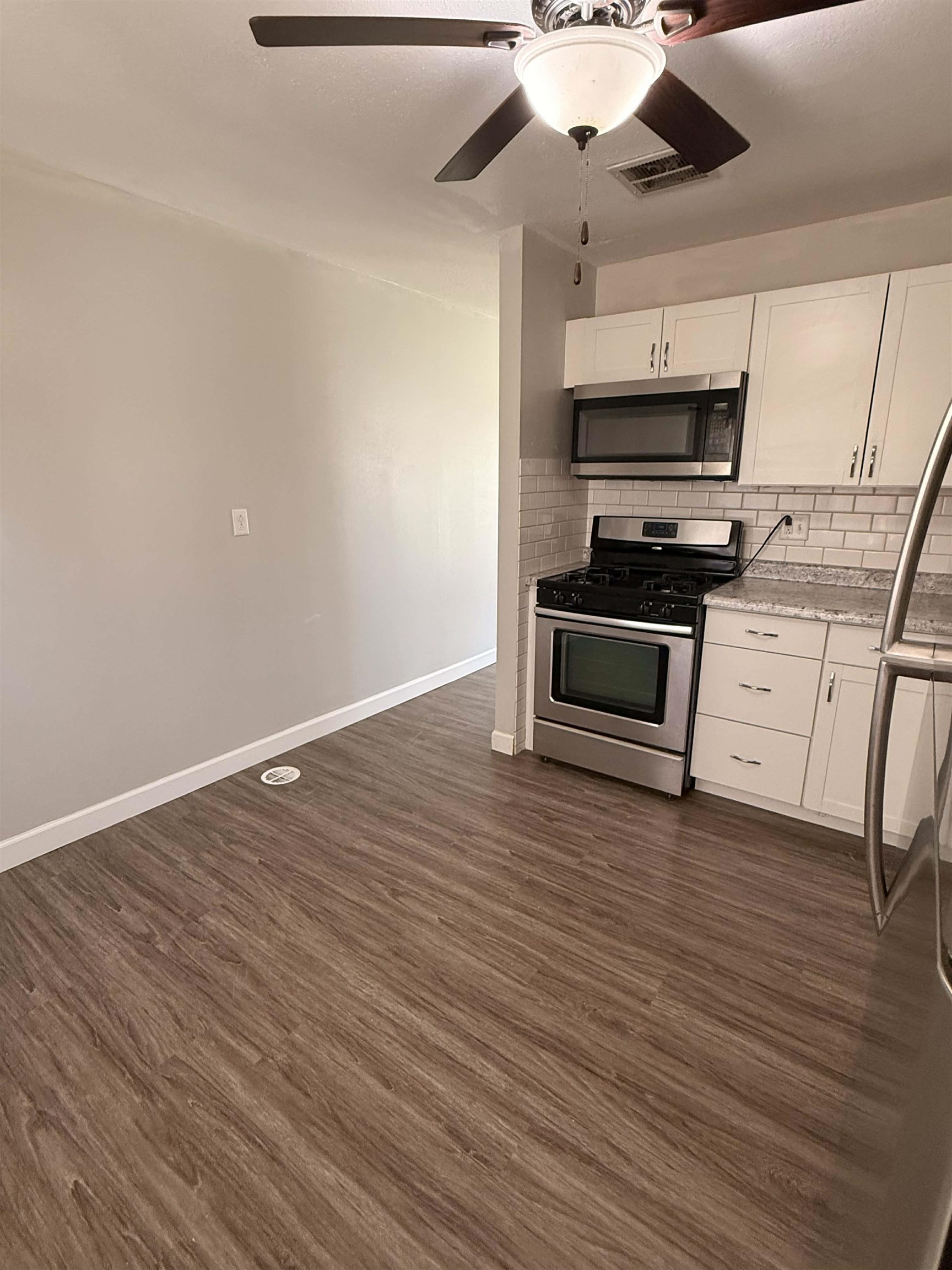 1236 Gilbert Lane, Owensboro, Kentucky 42303-1354, 3 Bedrooms Bedrooms, ,1 BathroomBathrooms,Single Family Residence,For Sale,Gilbert Lane,94409