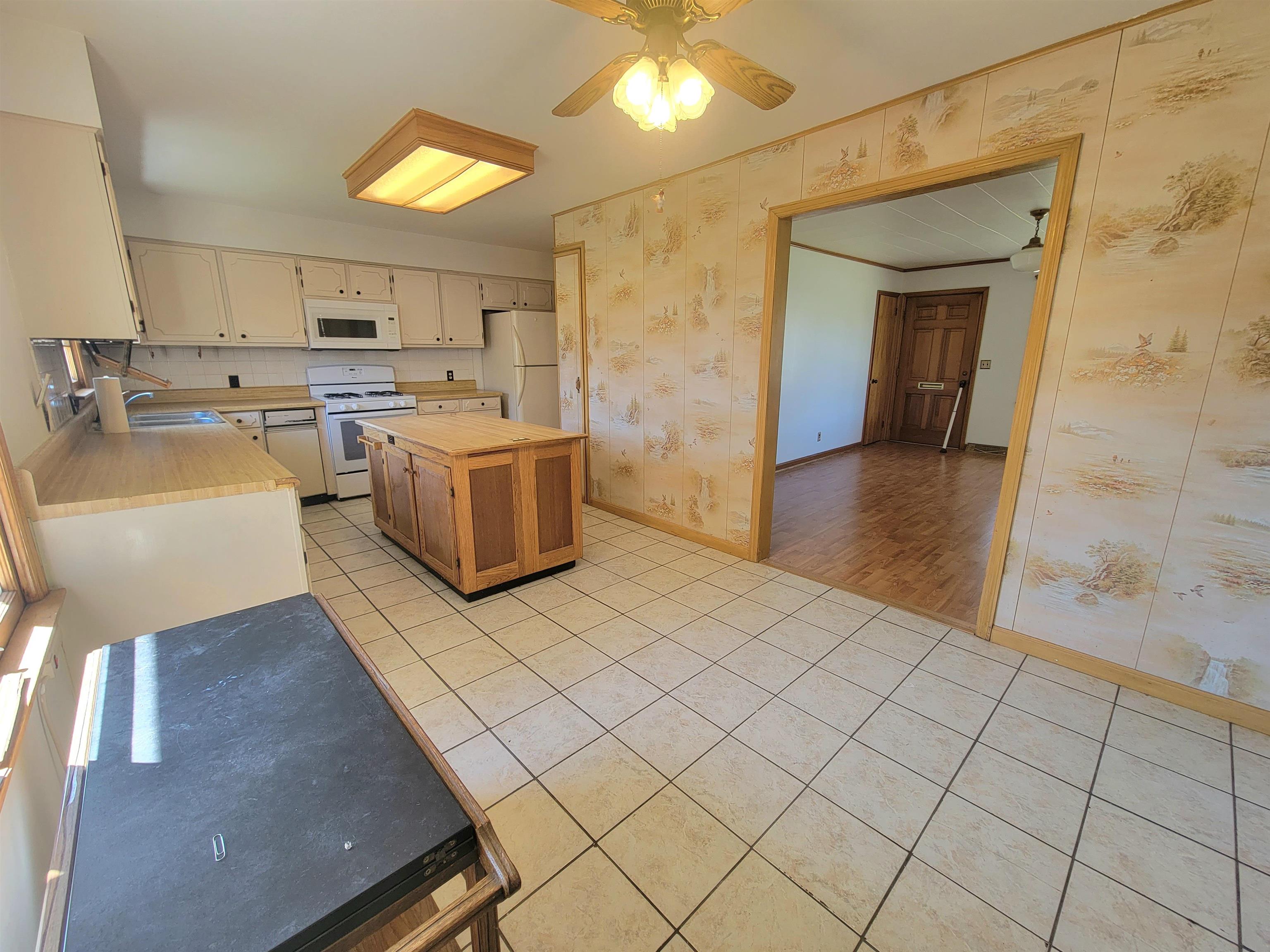 603 Madison, Beaver Dam, Kentucky 42320, 3 Bedrooms Bedrooms, ,2 BathroomsBathrooms,Single Family Residence,For Sale,Madison,94410