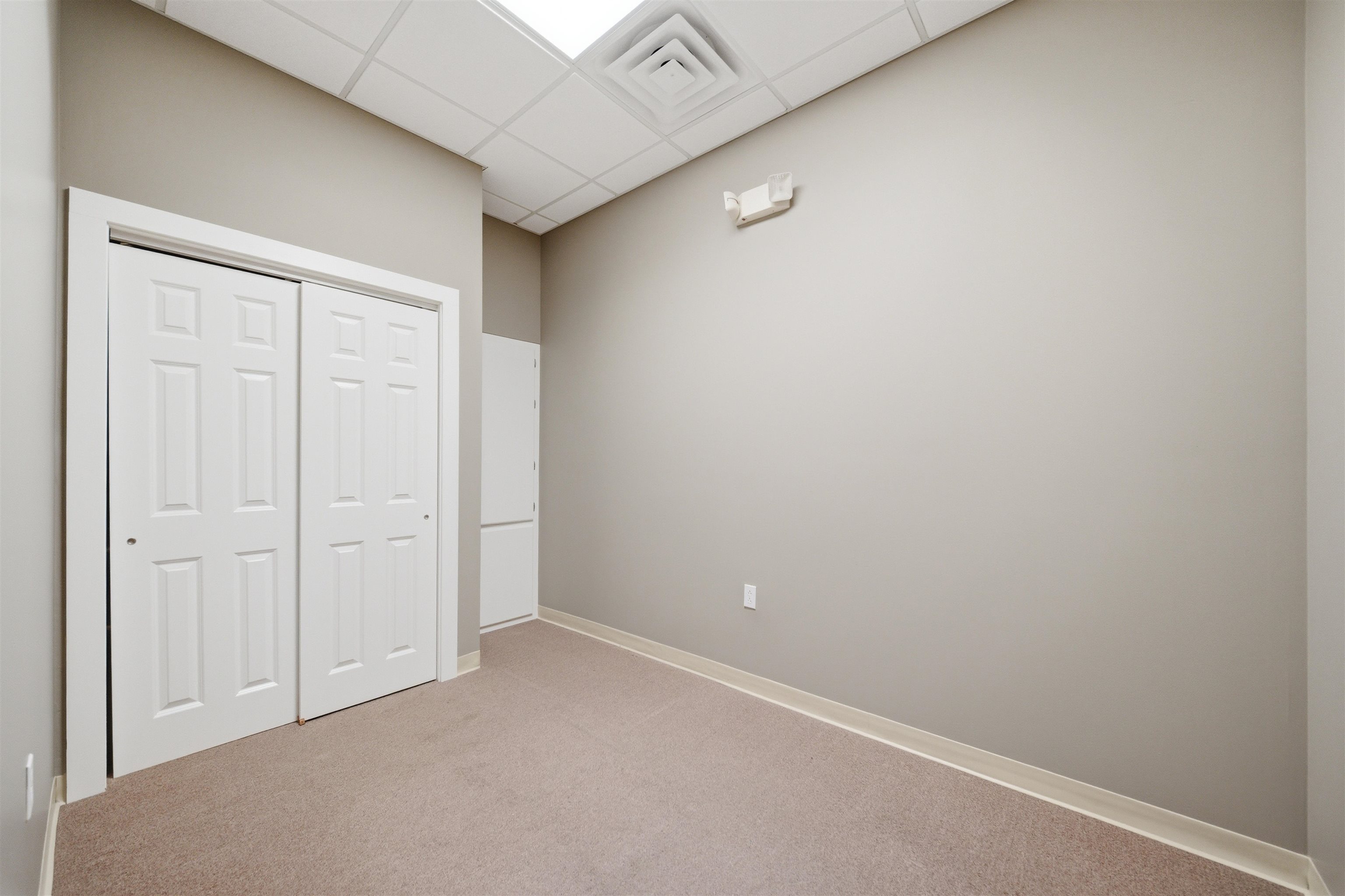 3400 New Hartford Rd Ste B, Owensboro, Kentucky 42303, ,Office,For Sale,New Hartford Rd Ste B,94412