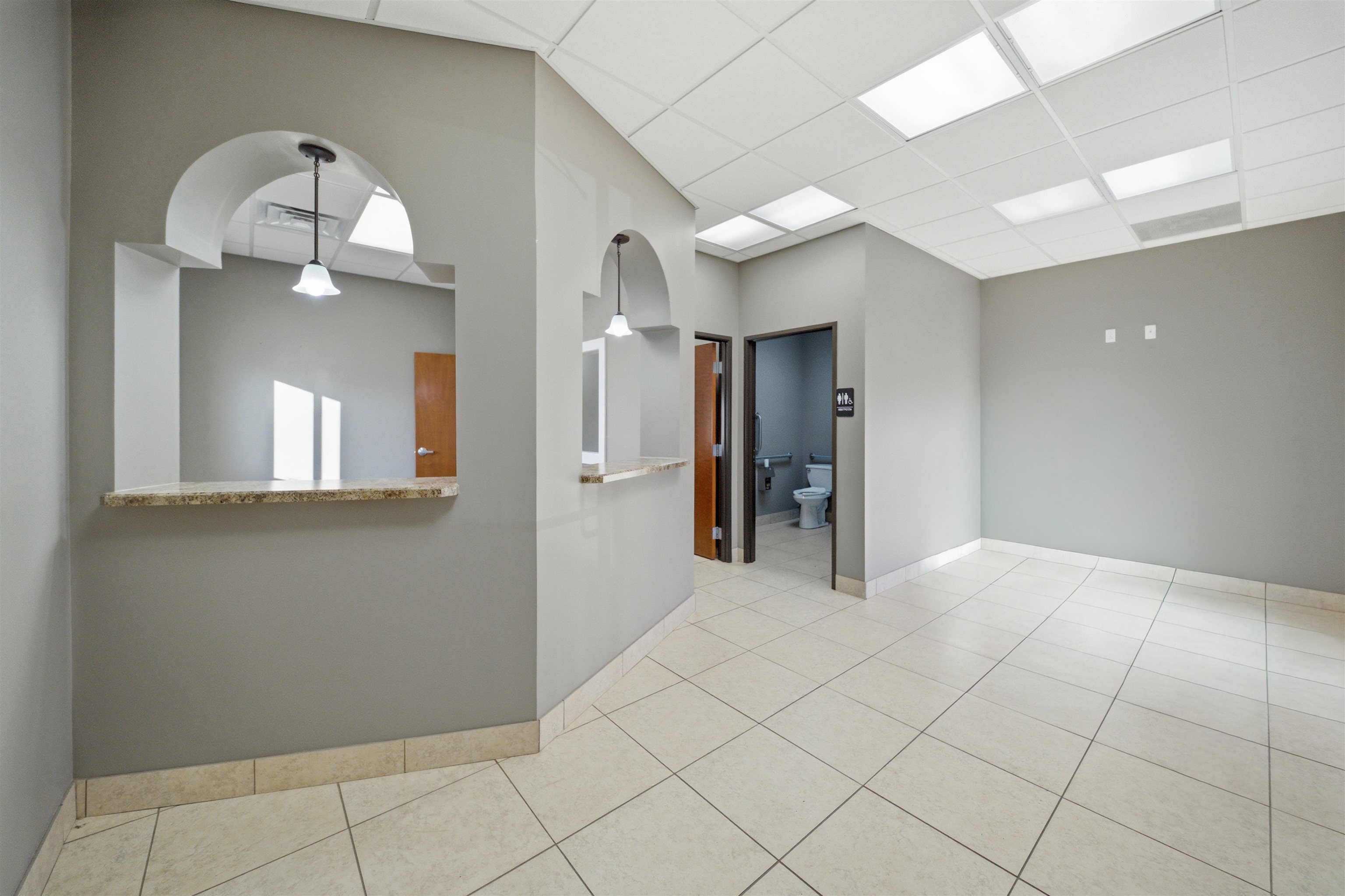 3400 New Hartford Rd Ste B, Owensboro, Kentucky 42303, ,Office,For Sale,New Hartford Rd Ste B,94412