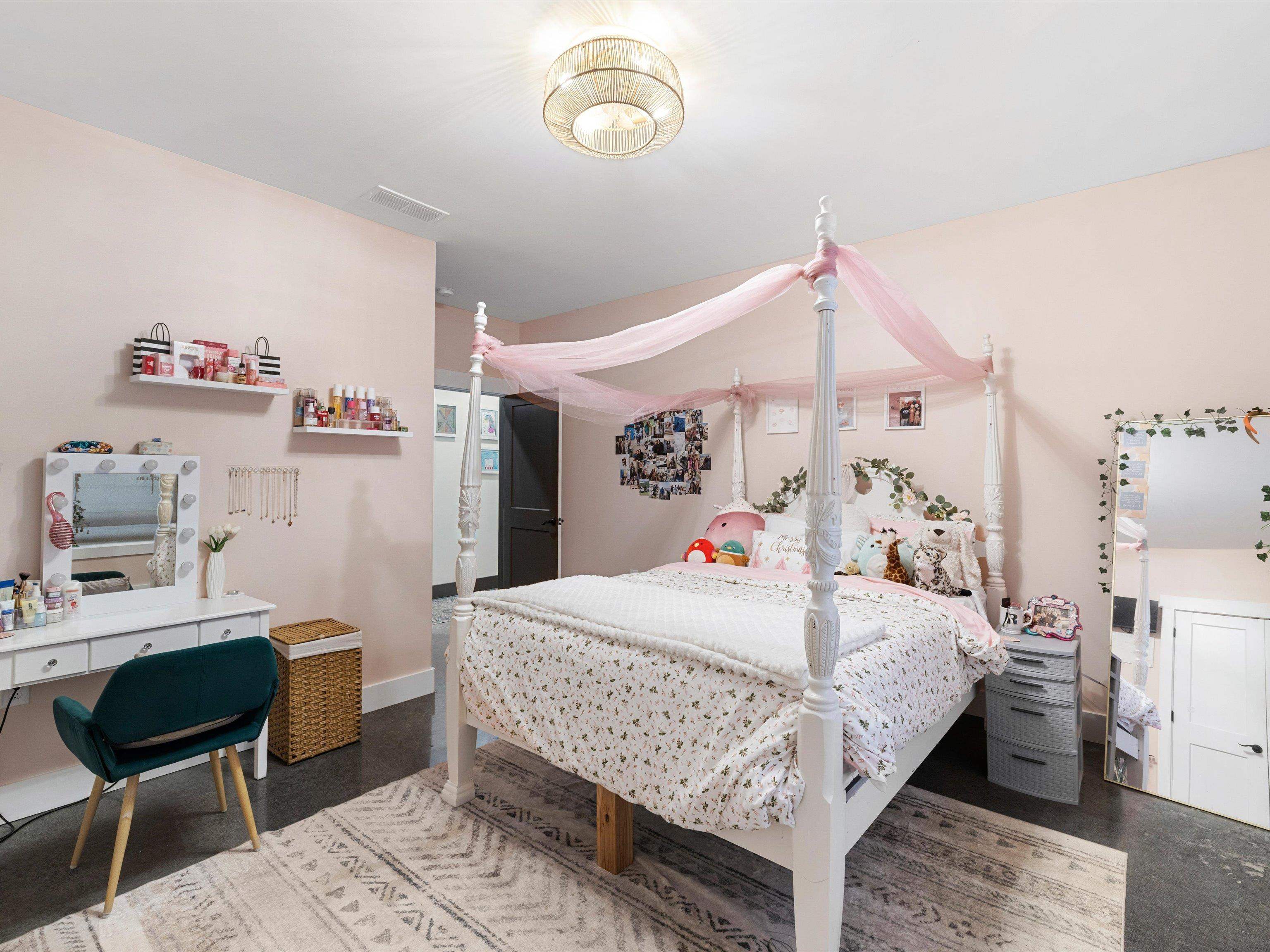 290 Railroad Bed Road, Fordsville, Kentucky 42343, 4 Bedrooms Bedrooms, ,2 BathroomsBathrooms,Single Family Residence,For Sale,Railroad Bed Road,94418