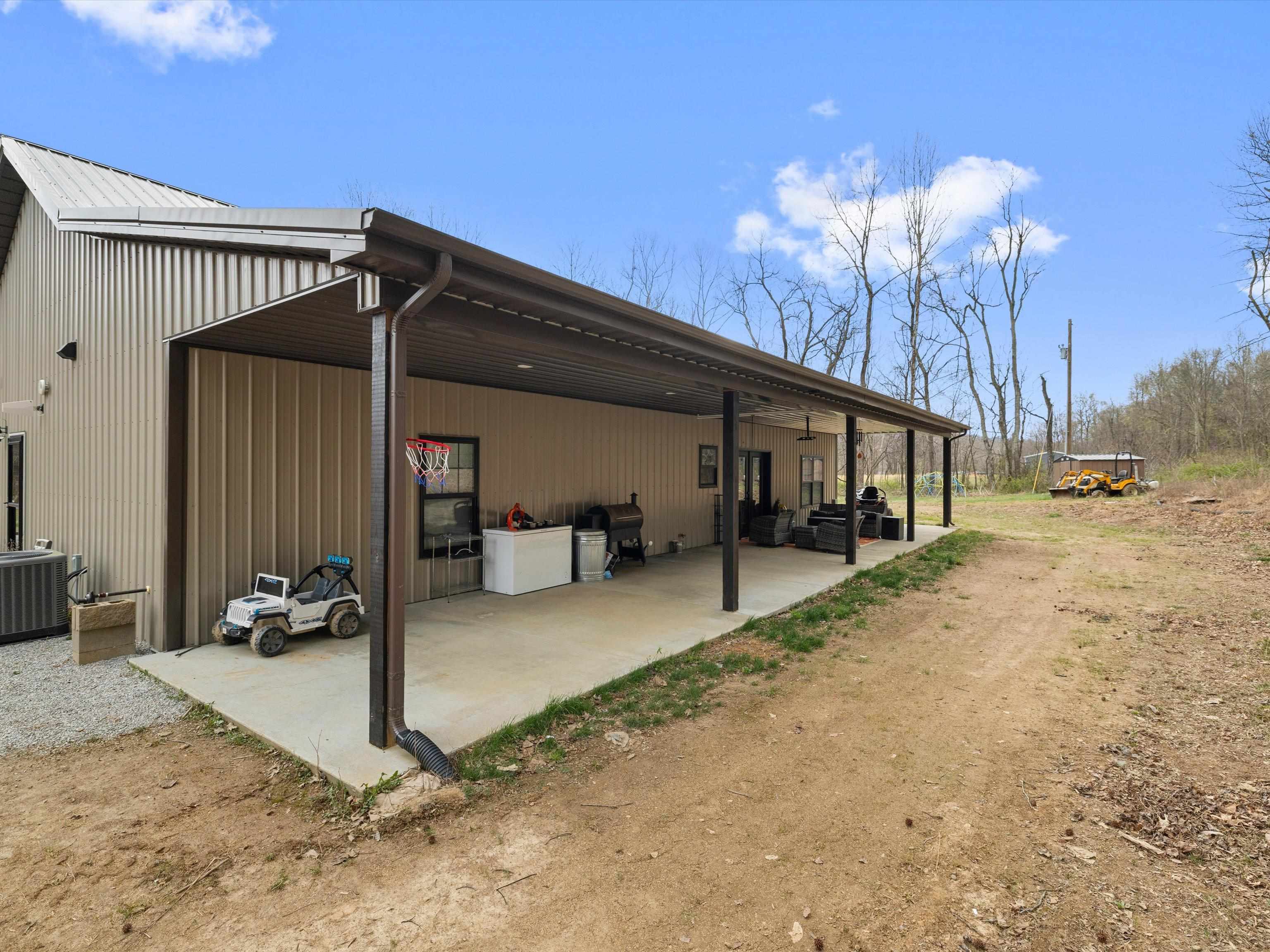 290 Railroad Bed Road, Fordsville, Kentucky 42343, 4 Bedrooms Bedrooms, ,2 BathroomsBathrooms,Single Family Residence,For Sale,Railroad Bed Road,94418