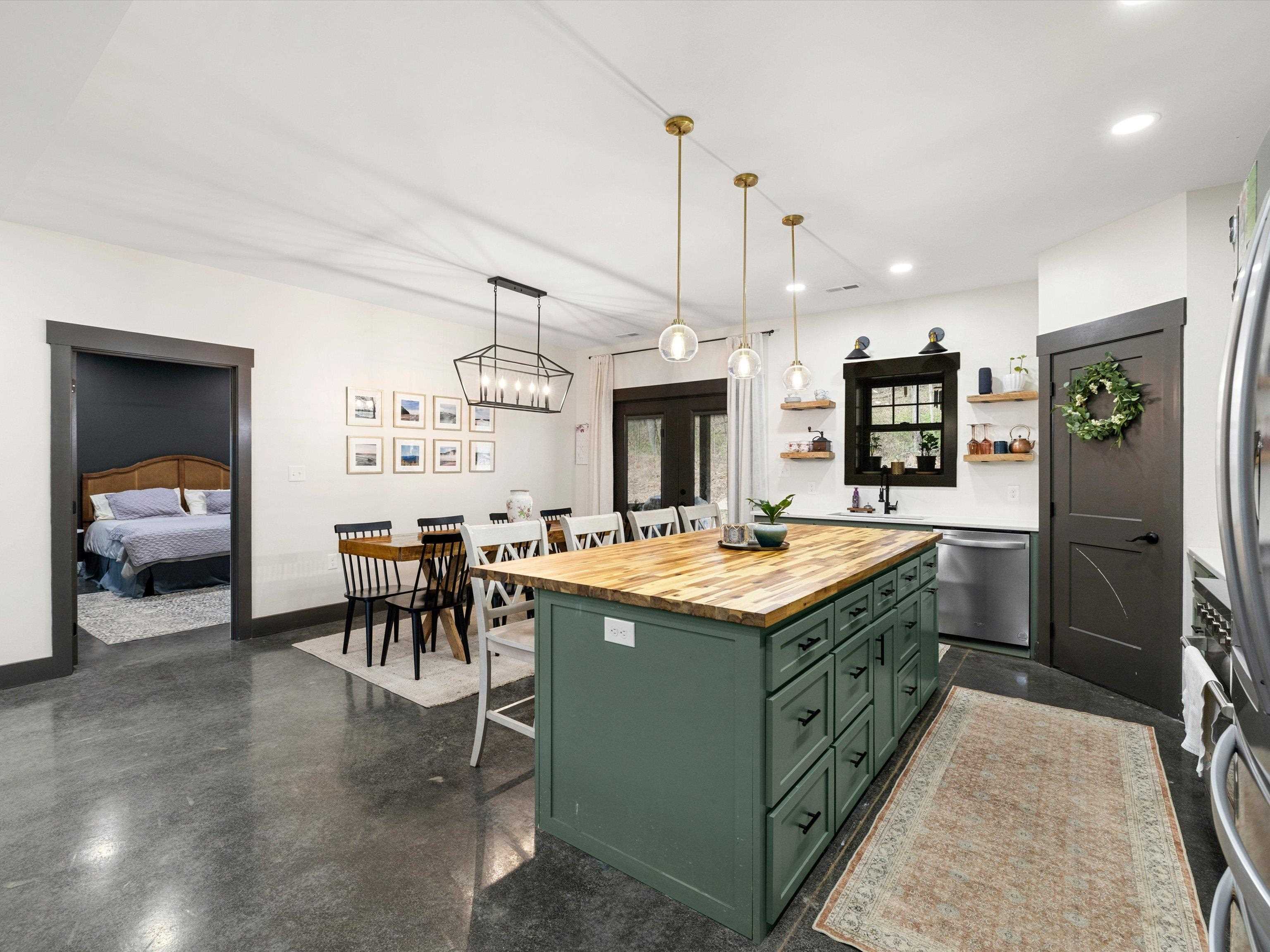 290 Railroad Bed Road, Fordsville, Kentucky 42343, 4 Bedrooms Bedrooms, ,2 BathroomsBathrooms,Single Family Residence,For Sale,Railroad Bed Road,94418