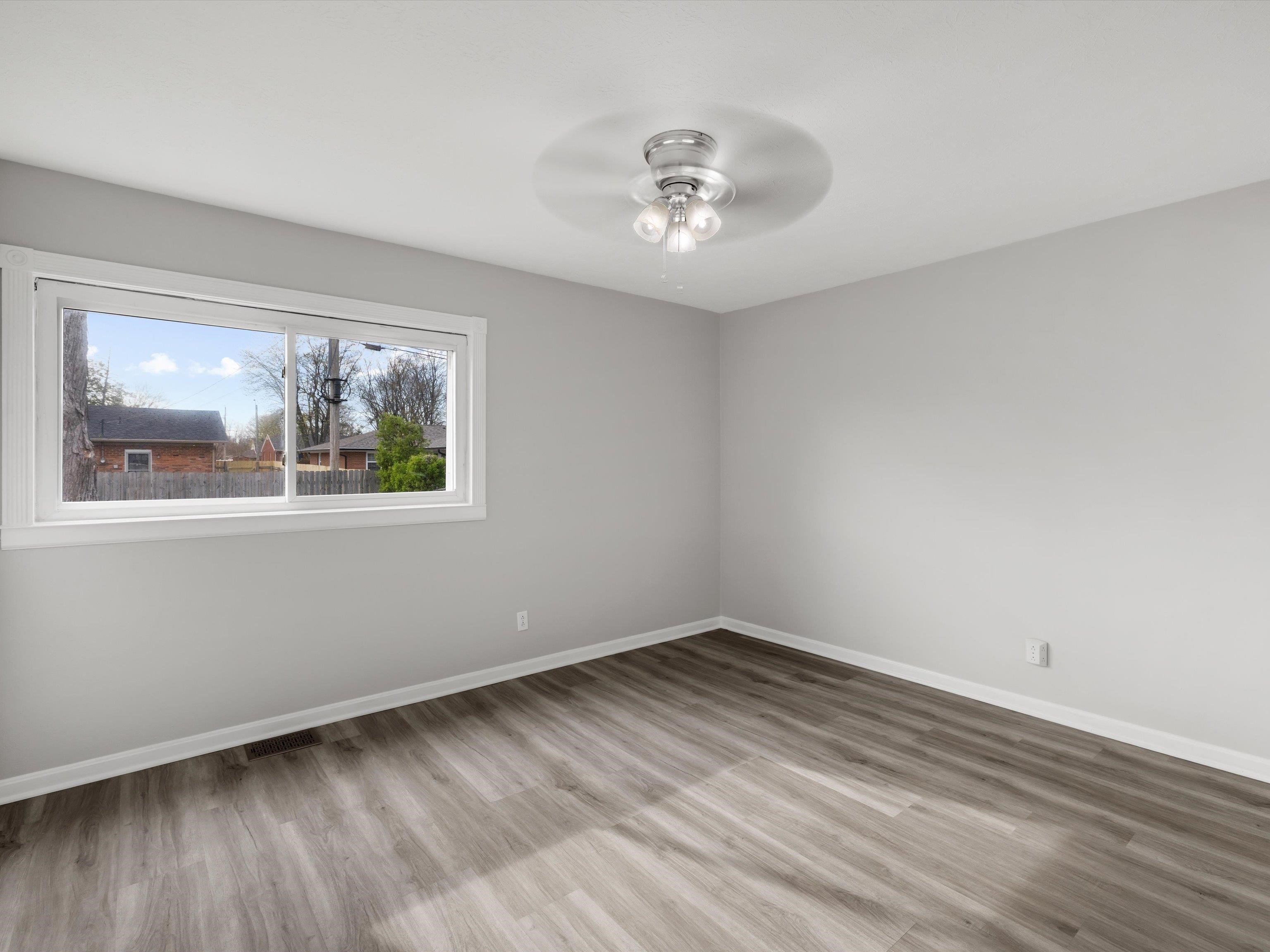 2700 Baylor Pl, Owensboro, Kentucky 42301, 3 Bedrooms Bedrooms, ,2 BathroomsBathrooms,Single Family Residence,For Sale,Baylor Pl,94424