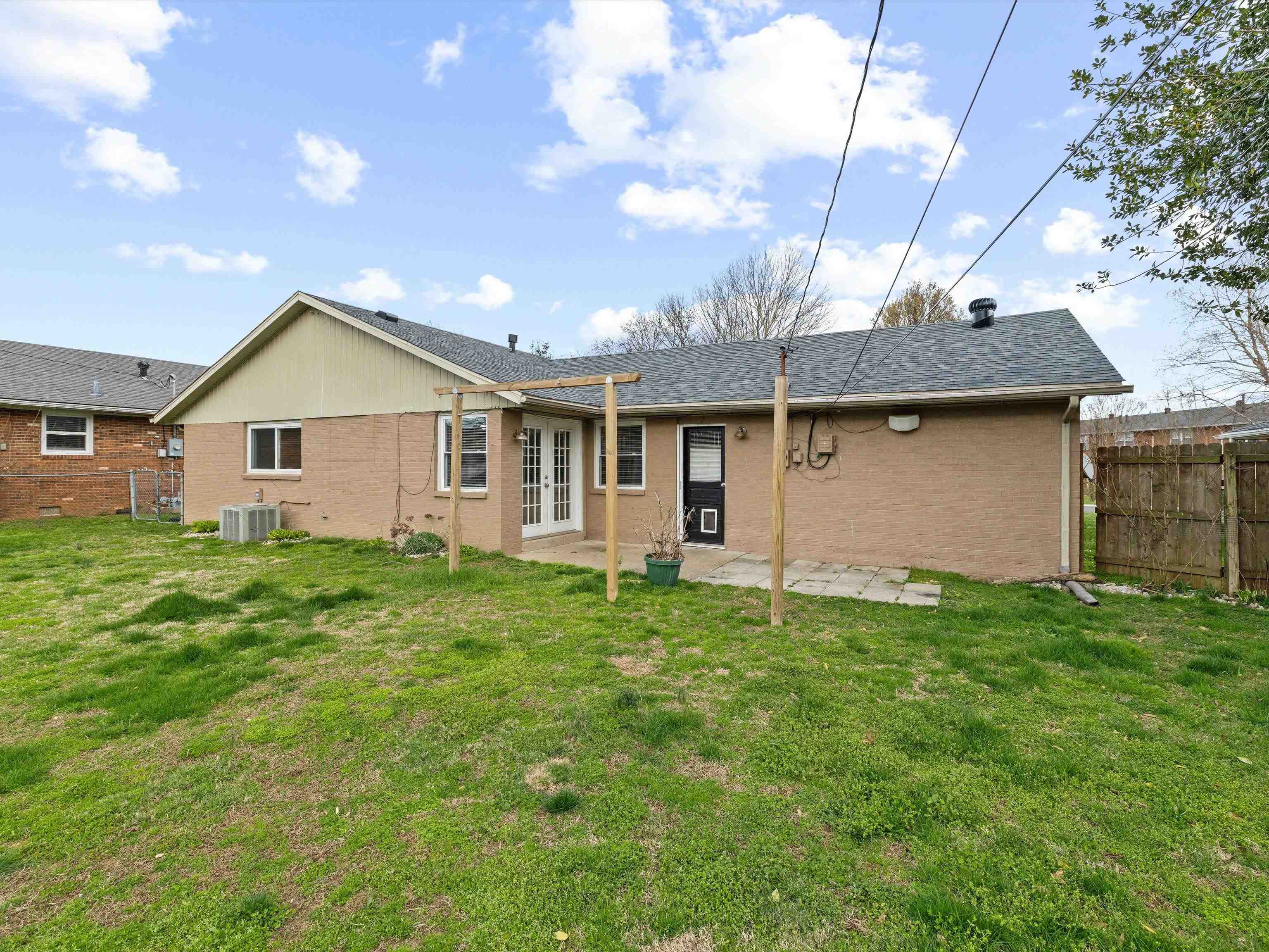 2700 Baylor Pl, Owensboro, Kentucky 42301, 3 Bedrooms Bedrooms, ,2 BathroomsBathrooms,Single Family Residence,For Sale,Baylor Pl,94424