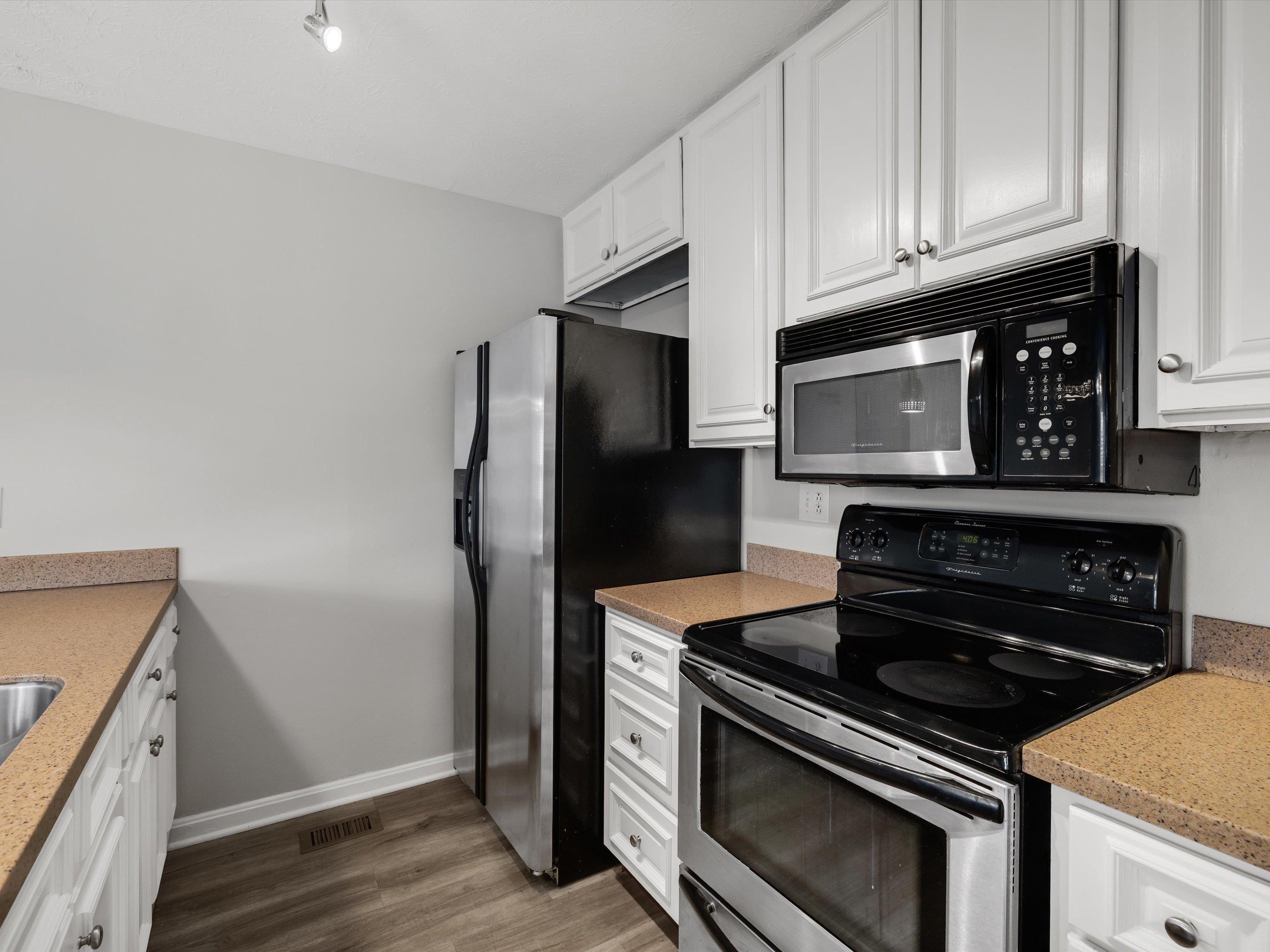 2700 Baylor Pl, Owensboro, Kentucky 42301, 3 Bedrooms Bedrooms, ,2 BathroomsBathrooms,Single Family Residence,For Sale,Baylor Pl,94424