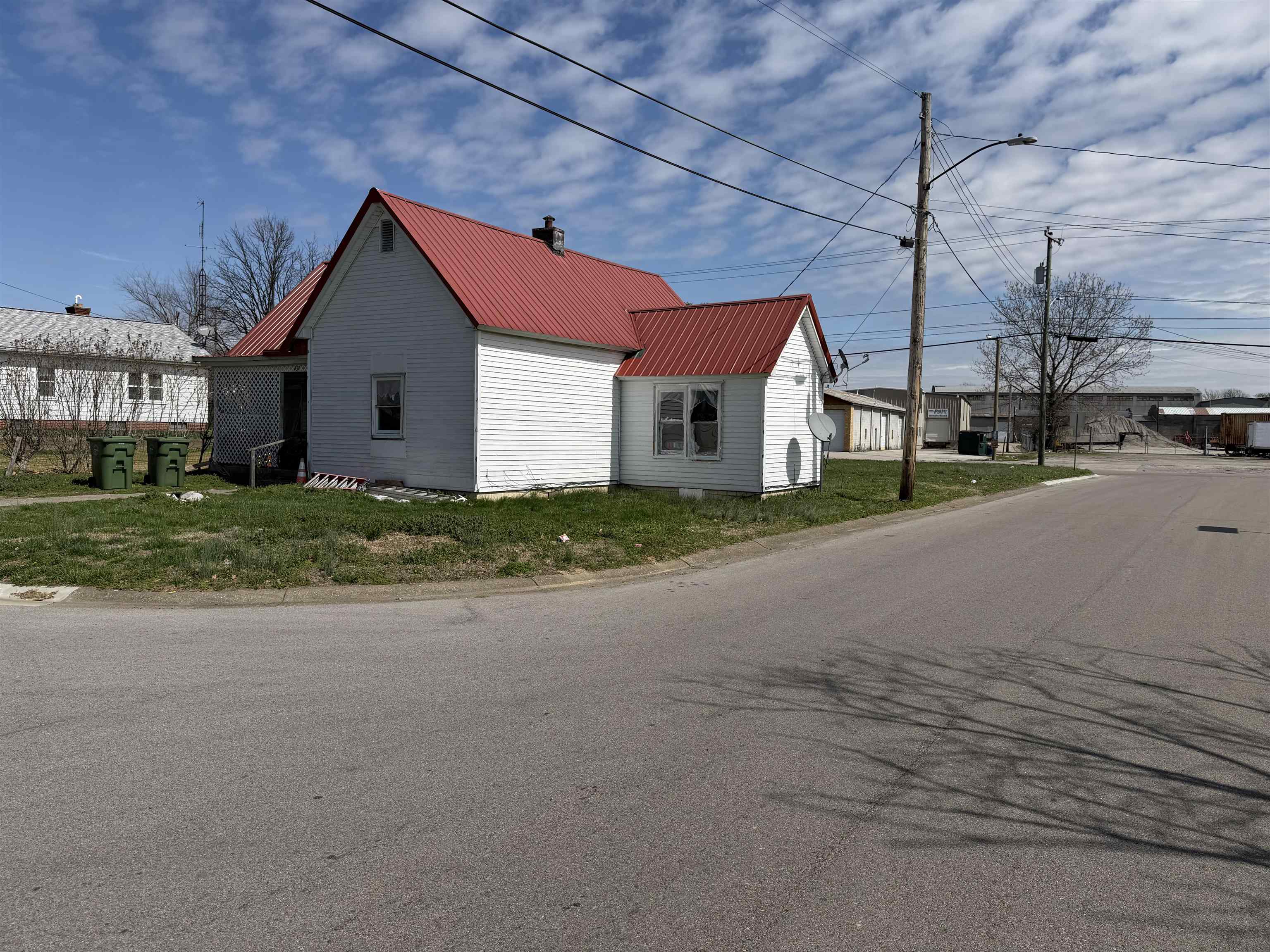 237 Edwards St, Owensboro, Kentucky 42301, 3 Bedrooms Bedrooms, ,1 BathroomBathrooms,Single Family Residence,For Sale,Edwards St,94425