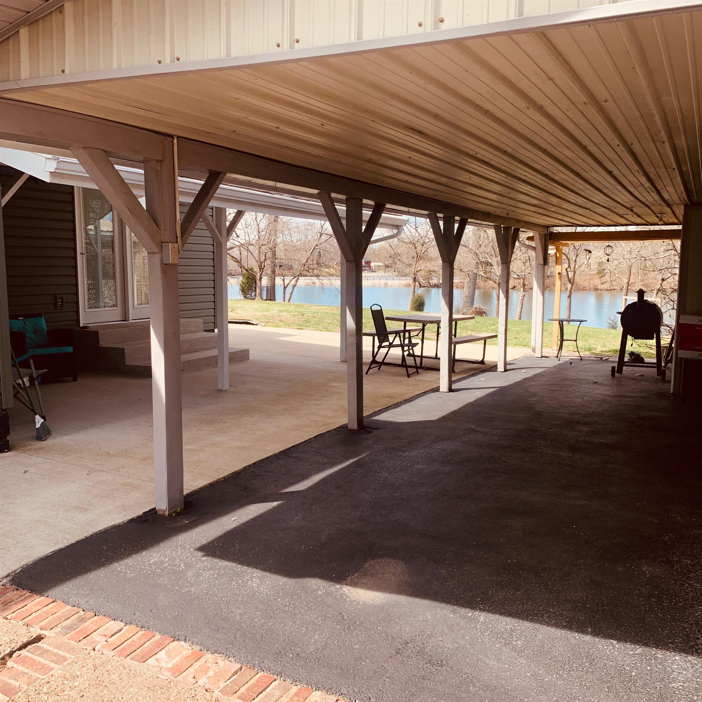 8801 Kingfisher Lake Road, Maceo, Kentucky 42355, 3 Bedrooms Bedrooms, ,3 BathroomsBathrooms,Single Family Residence,For Sale,Kingfisher Lake Road,94426