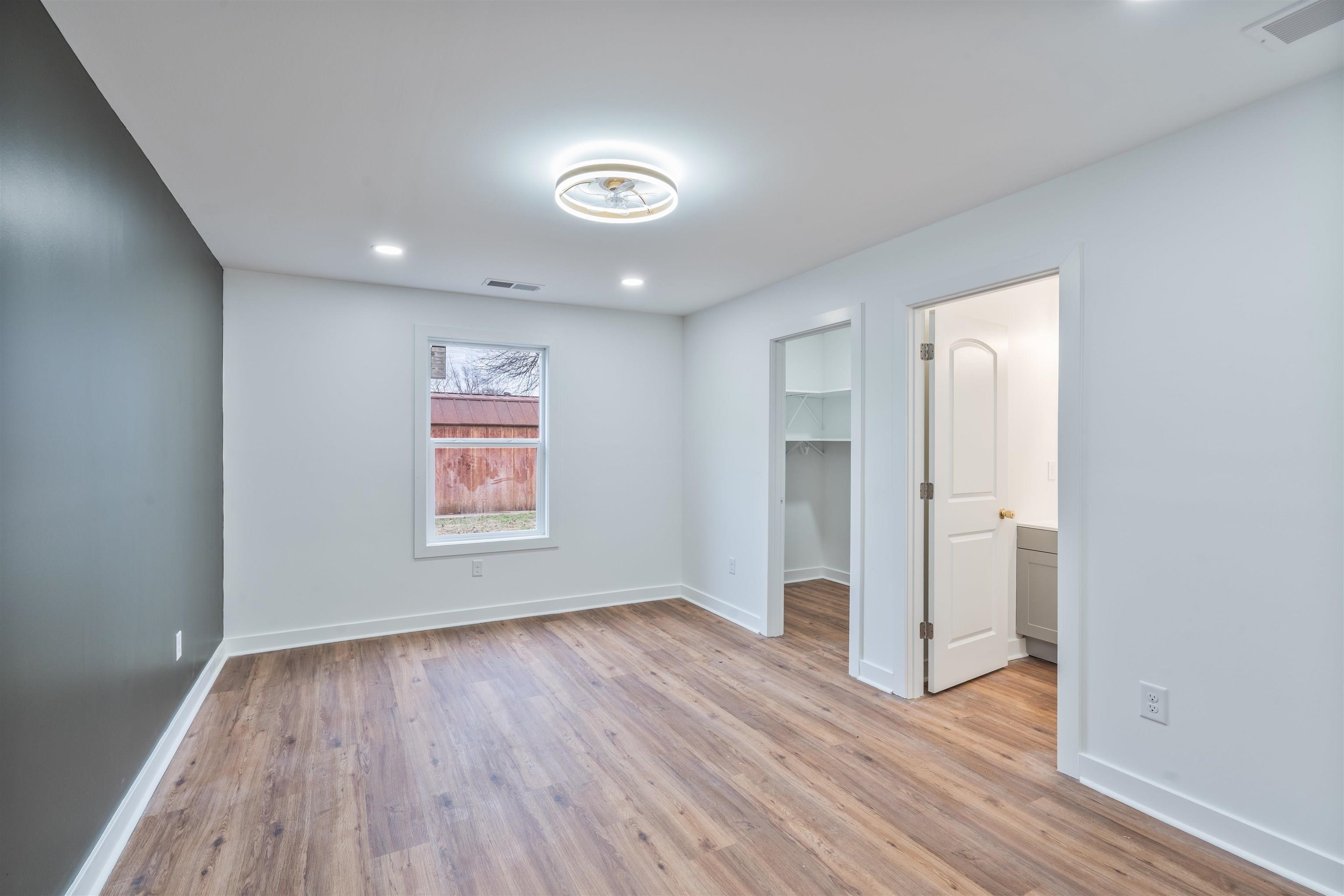 929 Hall Street, Owensboro, Kentucky 42303, 3 Bedrooms Bedrooms, ,2 BathroomsBathrooms,Single Family Residence,For Sale,Hall Street,94428