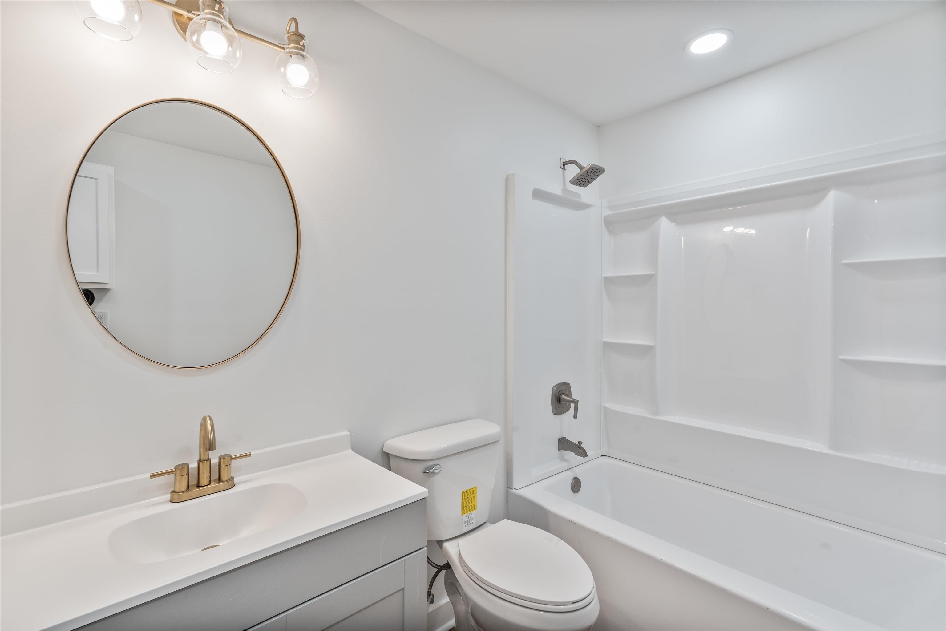 929 Hall Street, Owensboro, Kentucky 42303, 3 Bedrooms Bedrooms, ,2 BathroomsBathrooms,Single Family Residence,For Sale,Hall Street,94428