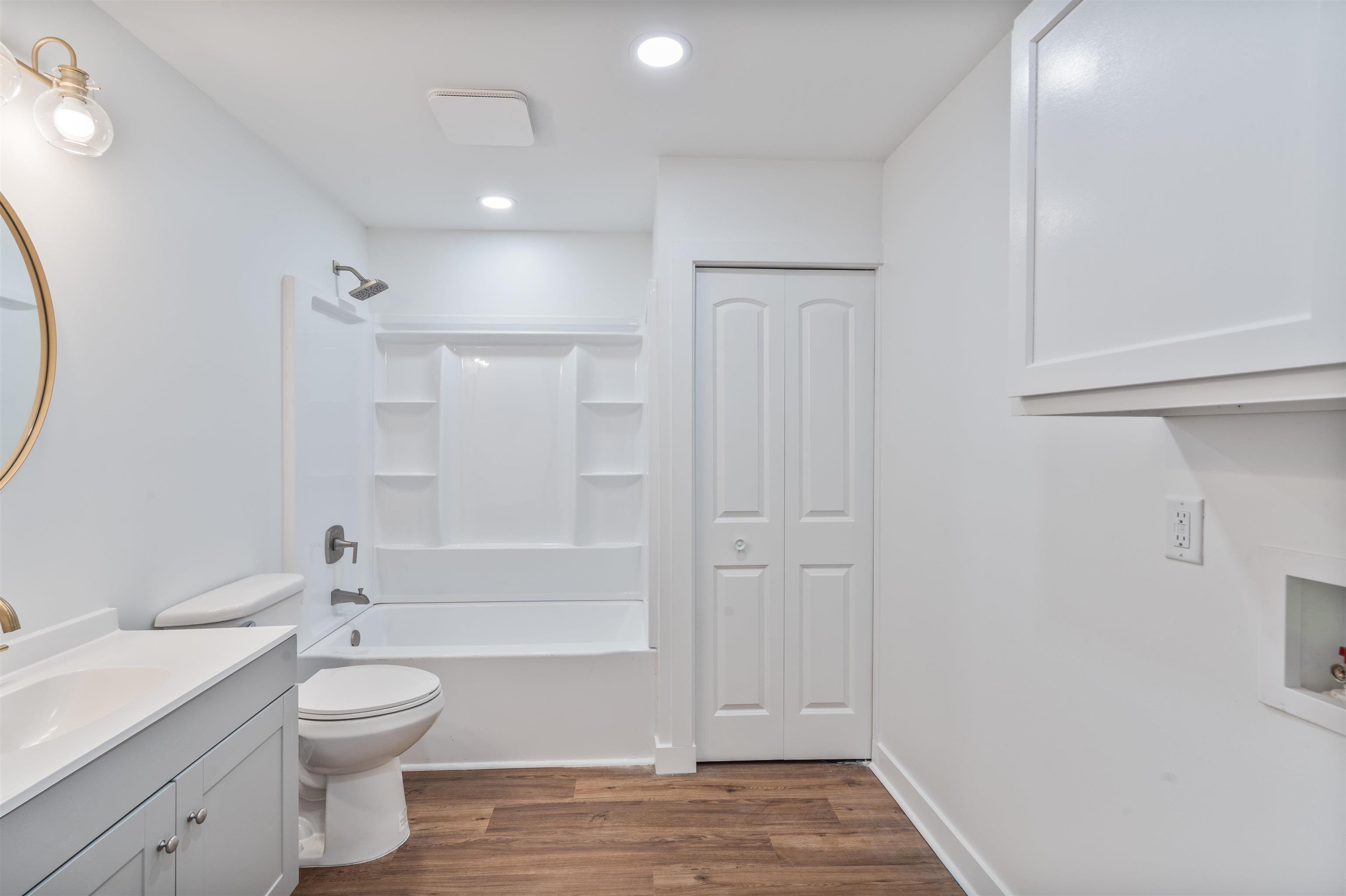 929 Hall Street, Owensboro, Kentucky 42303, 3 Bedrooms Bedrooms, ,2 BathroomsBathrooms,Single Family Residence,For Sale,Hall Street,94428