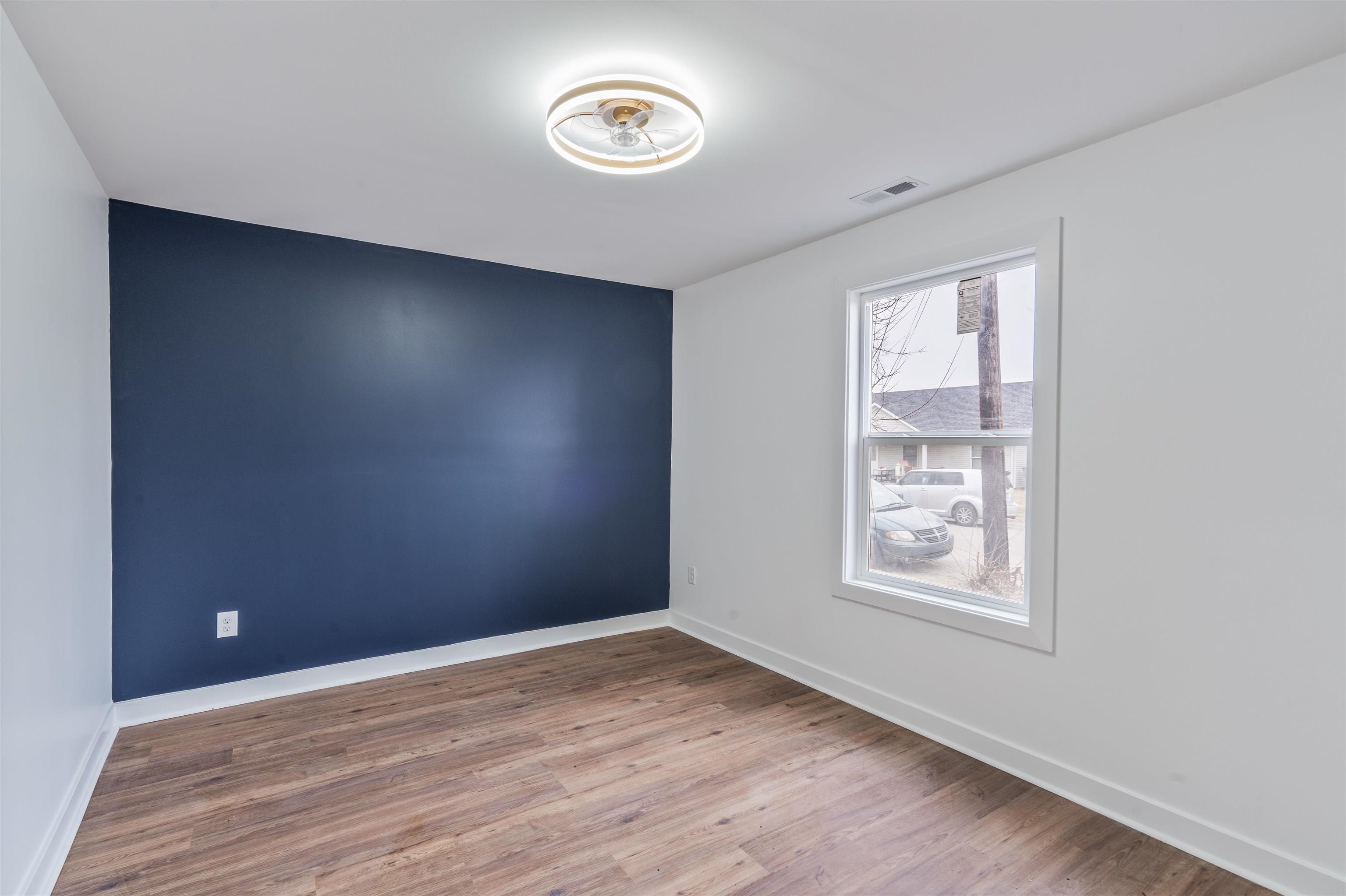 929 Hall Street, Owensboro, Kentucky 42303, 3 Bedrooms Bedrooms, ,2 BathroomsBathrooms,Single Family Residence,For Sale,Hall Street,94428