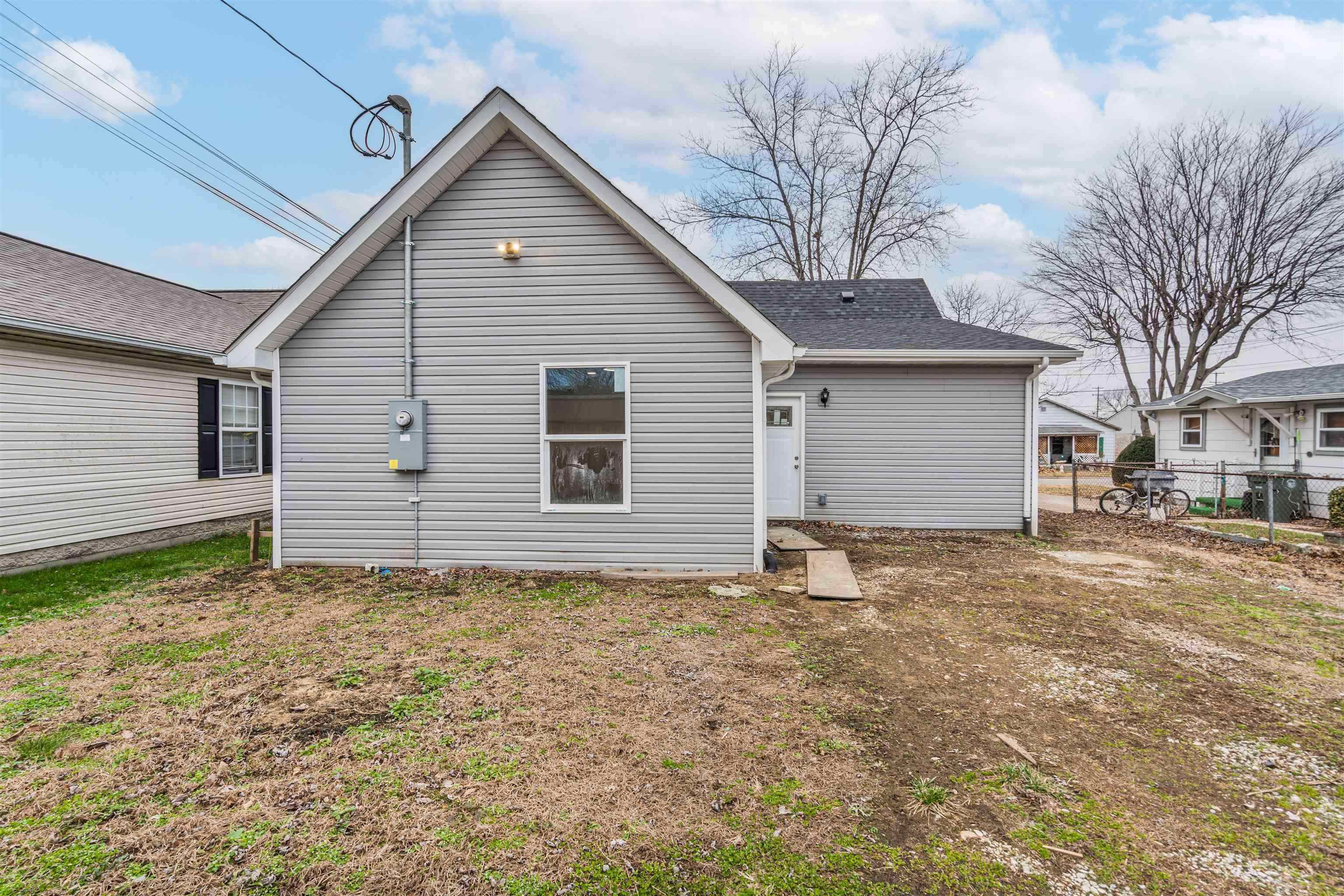 929 Hall Street, Owensboro, Kentucky 42303, 3 Bedrooms Bedrooms, ,2 BathroomsBathrooms,Single Family Residence,For Sale,Hall Street,94428